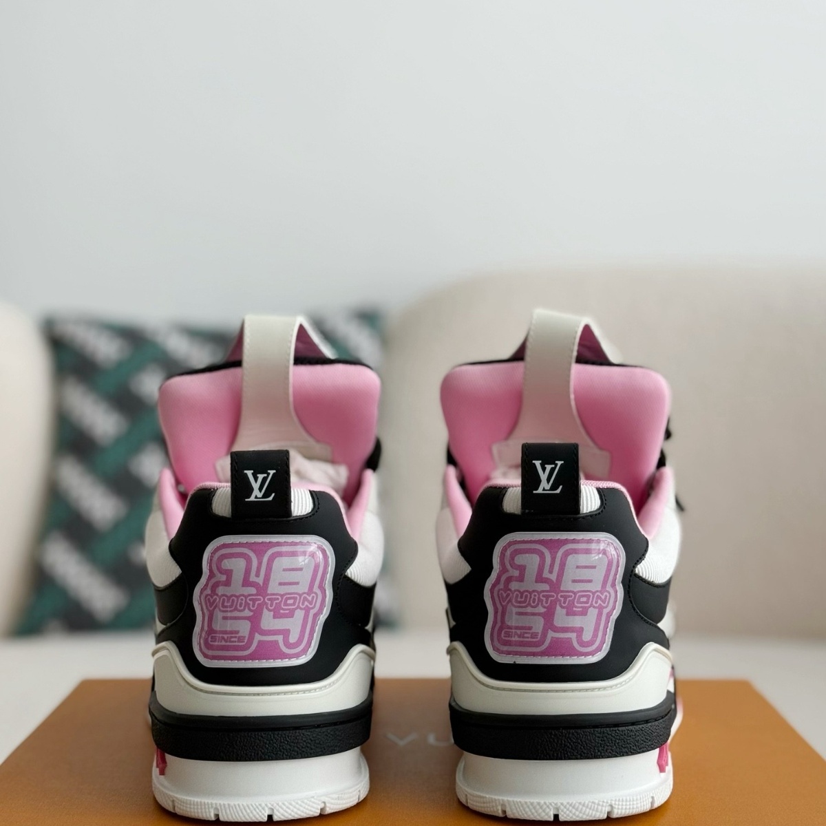 Black and pink couple sneakers