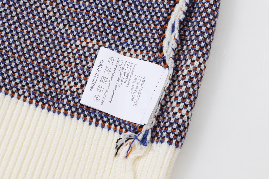 Bear Double G Jacquard Knit Sweater