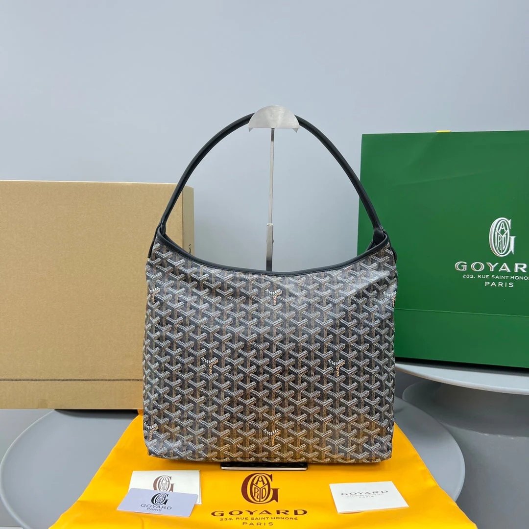 34 In Black Canvas And Calfskin