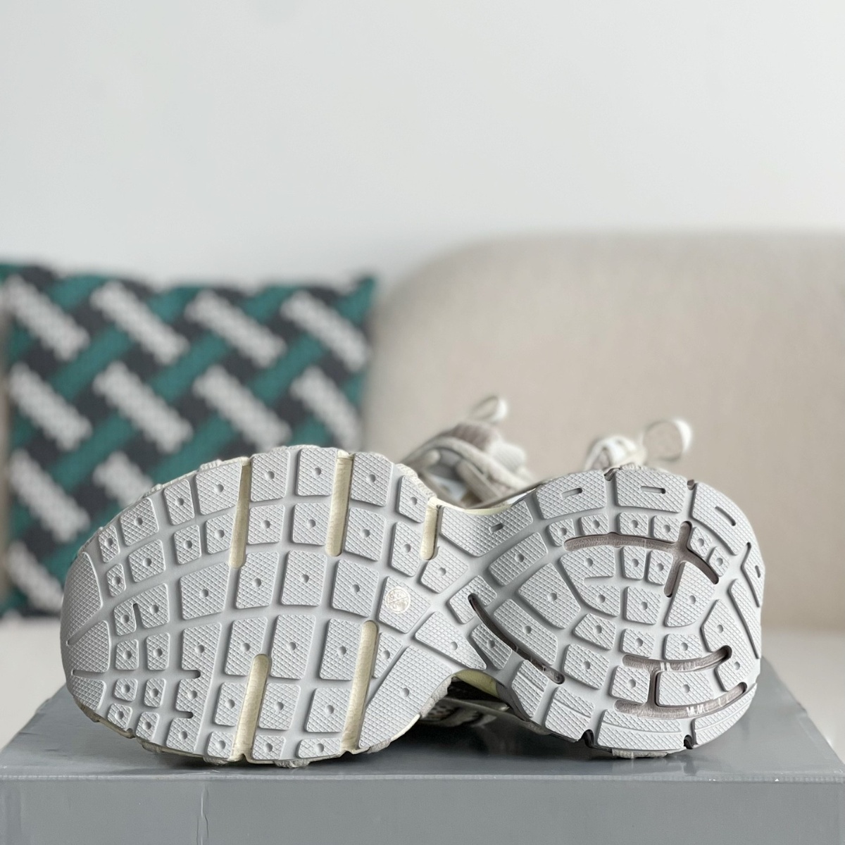 3XL Extreme Lace Sneakers