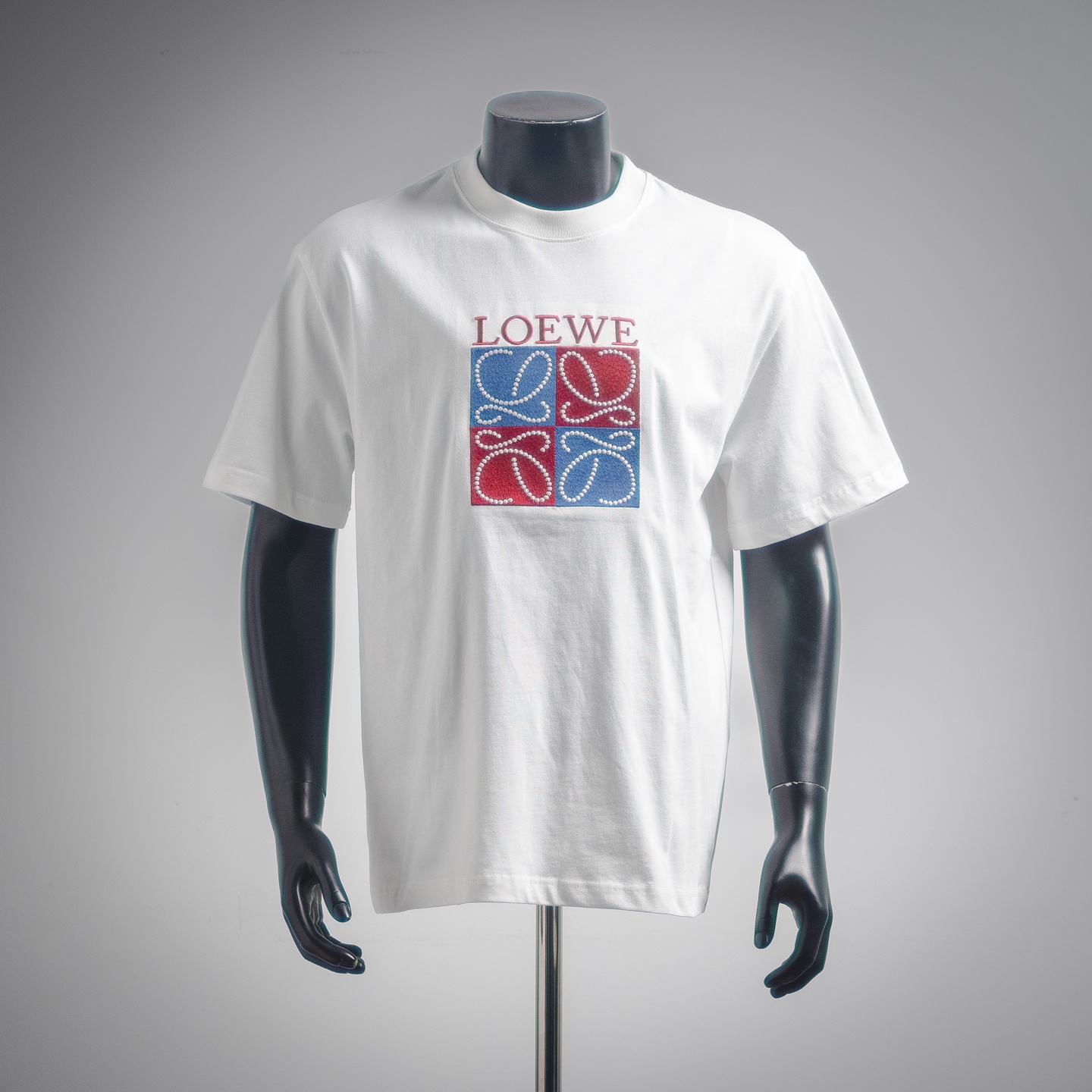 Embroidered lettering short-sleeved T-shirt