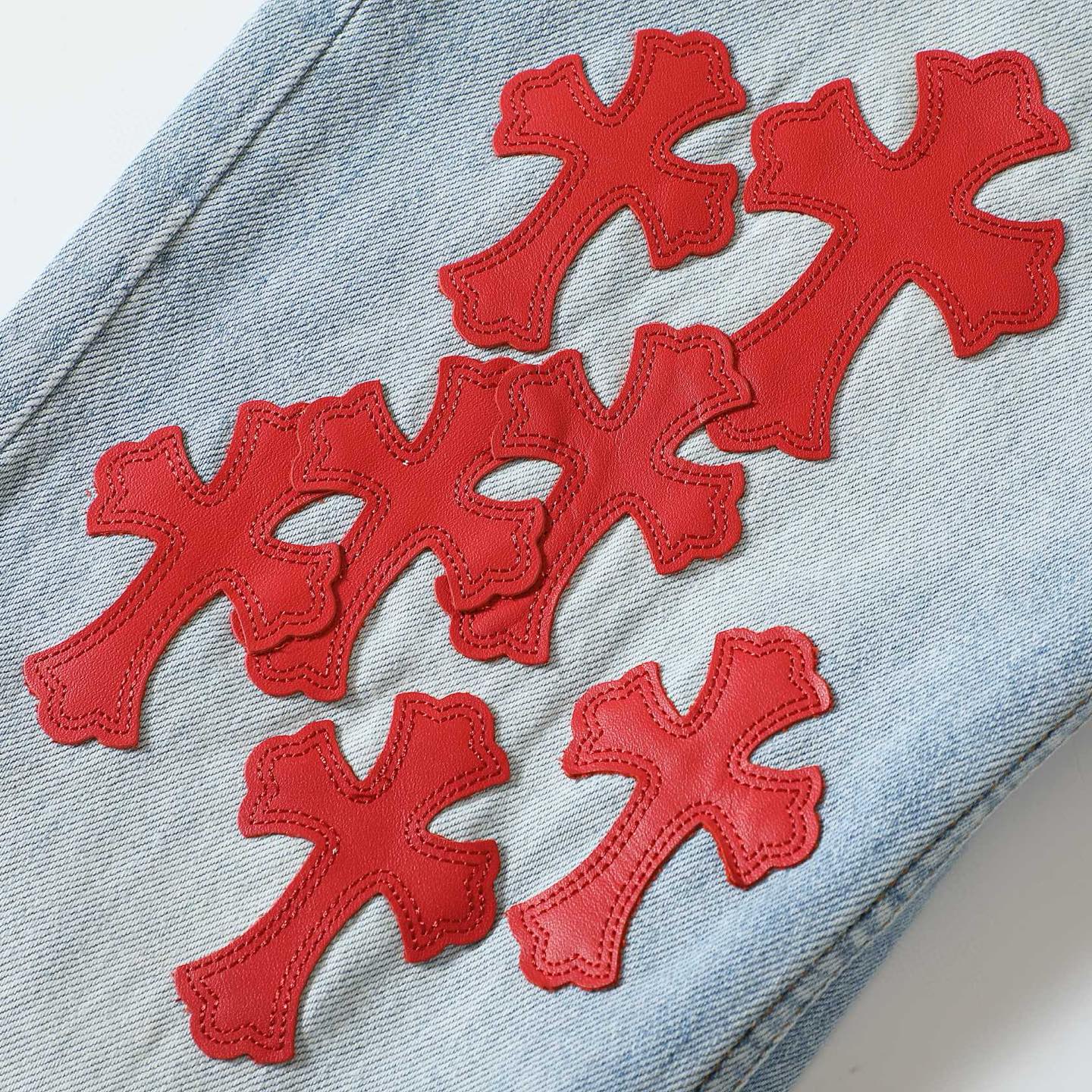 25SS Red Cross Patch Leather-Appliqué Jeans