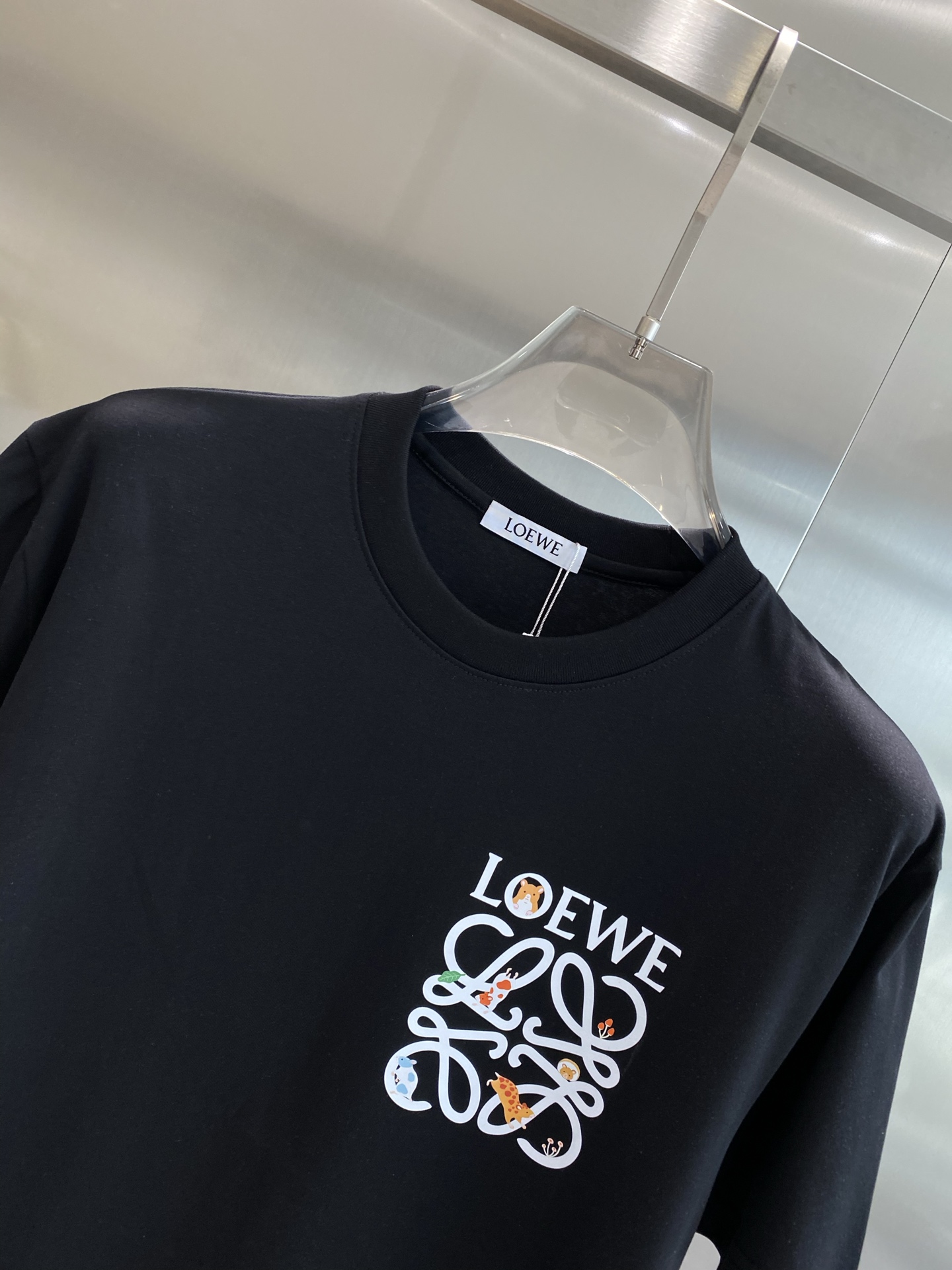 Black and White Classic Style T-Shirt