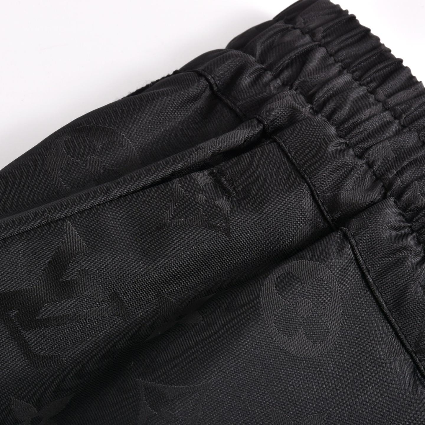 Waist small logo print shorts