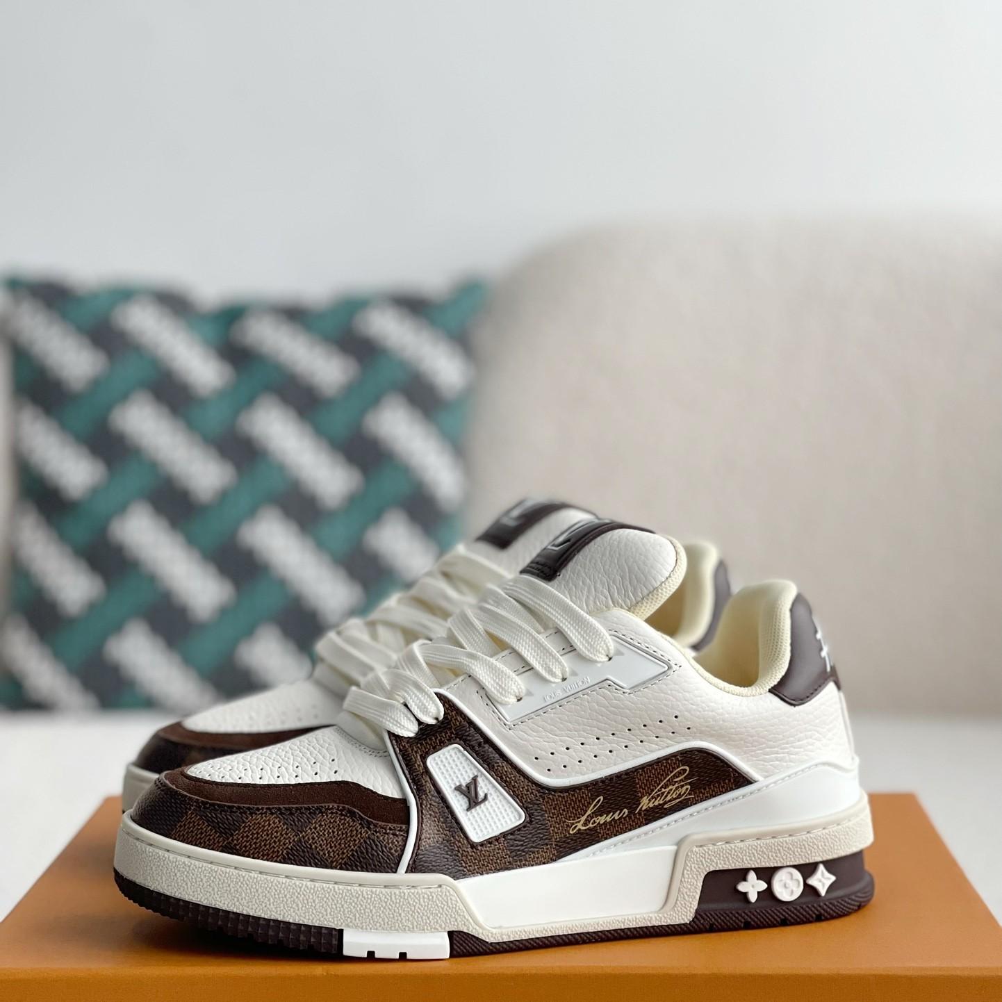 Giay Trainer 'Mocha Brown'