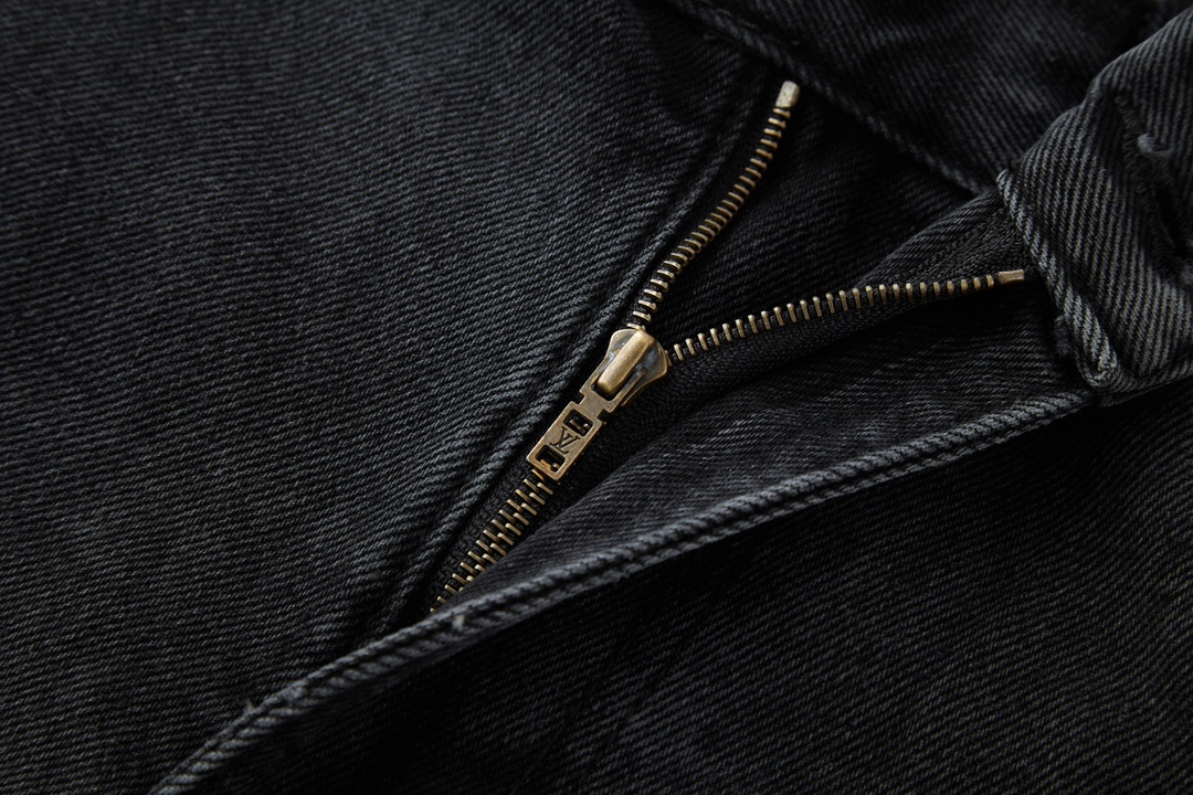 Carpenter Pants With Embossed Letters