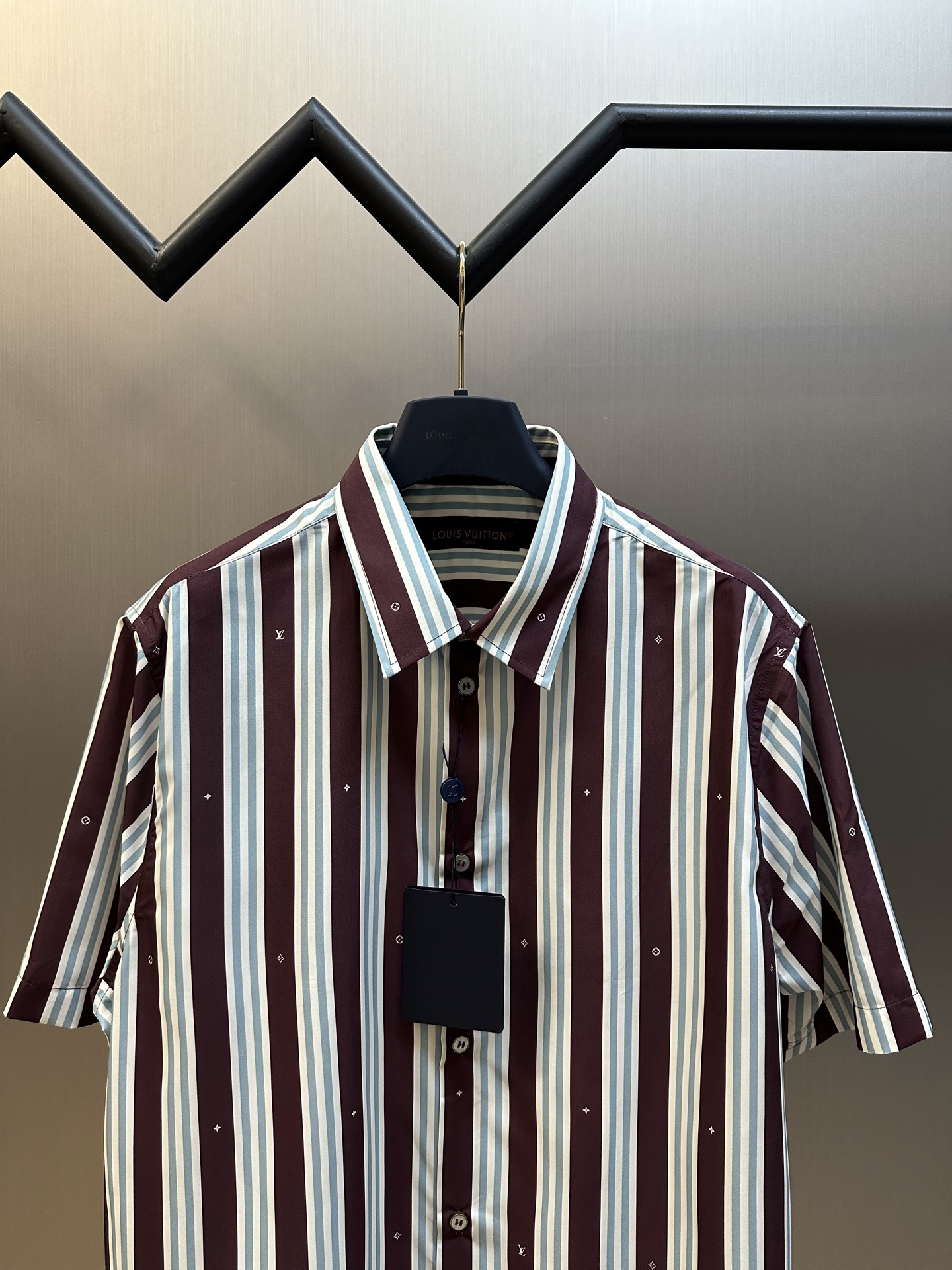 Striped short-sleeve shirt