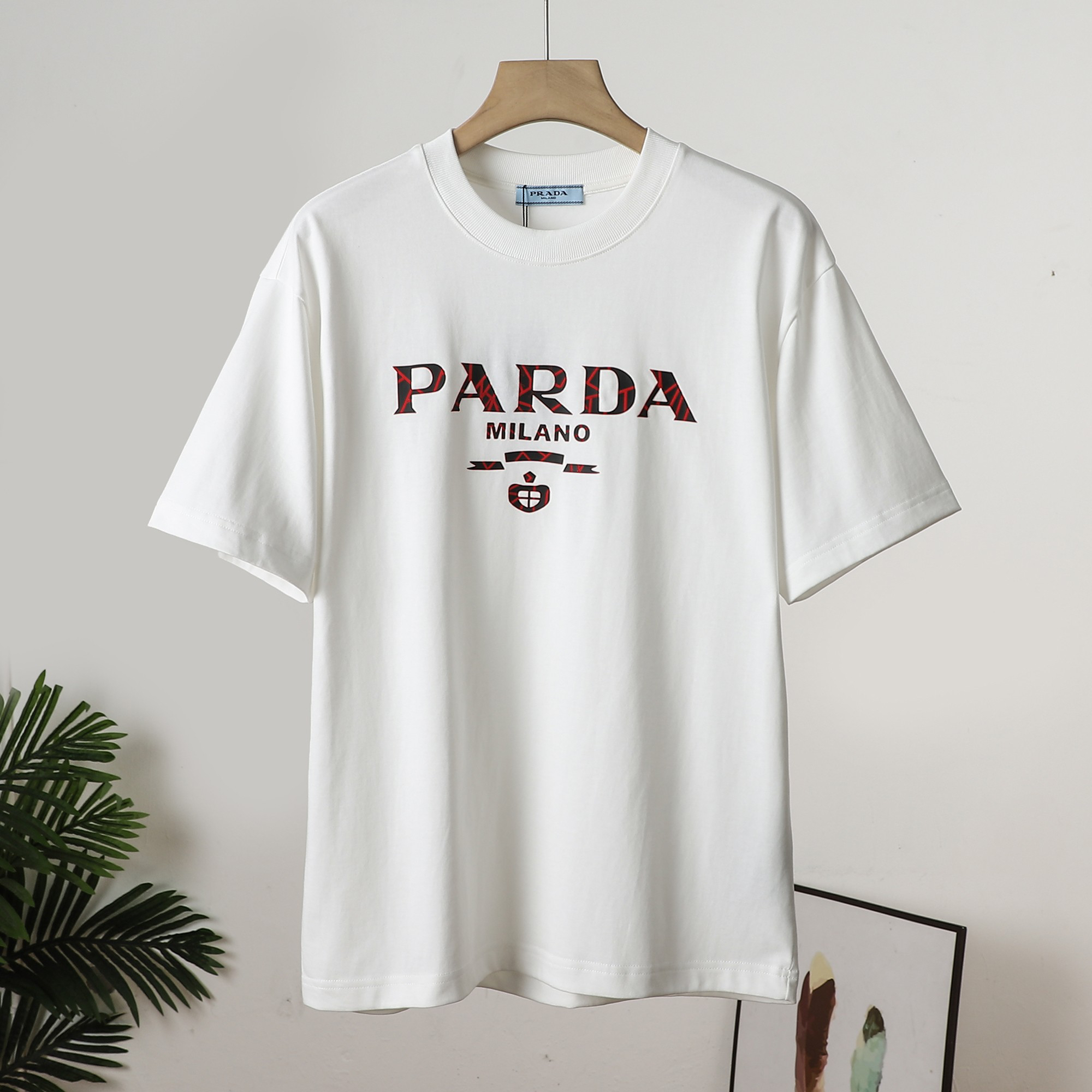 Cracked Silicone Lettering T-shirt