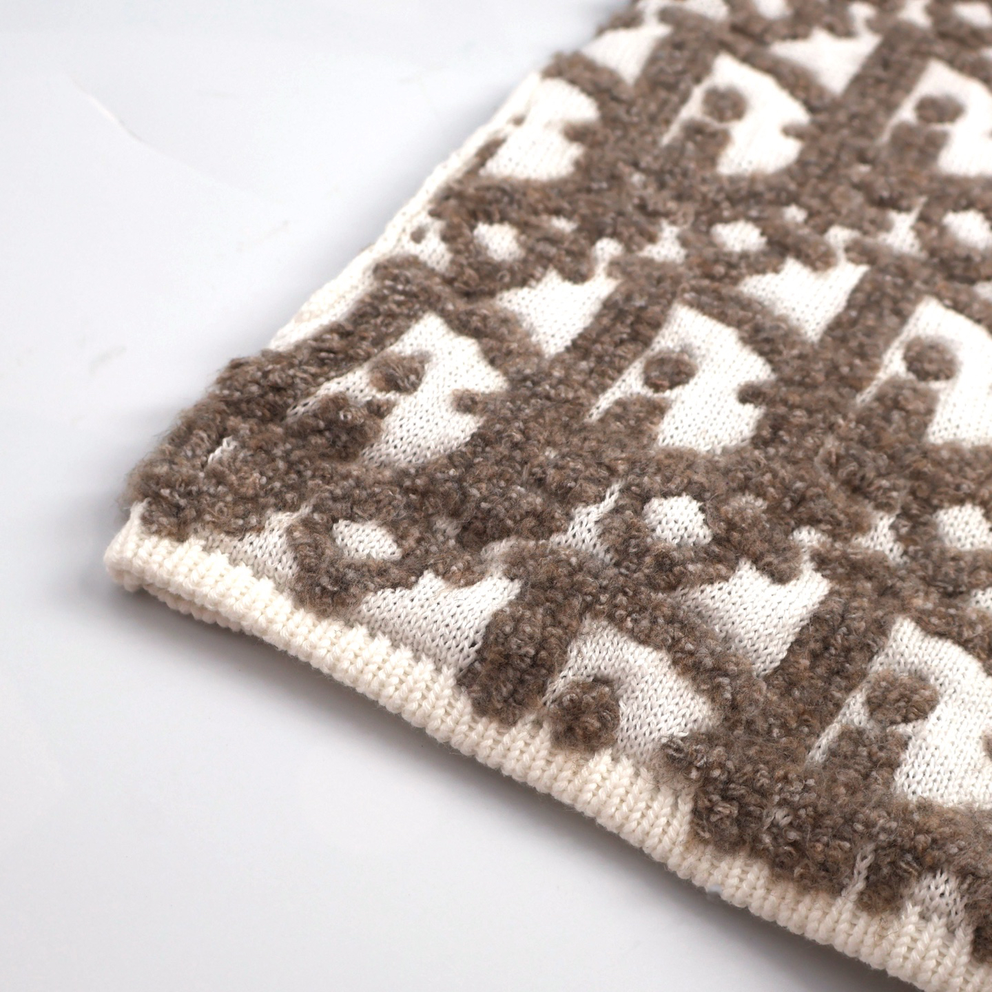 CD25FW Terry Embroidered Jacquard Cardigan