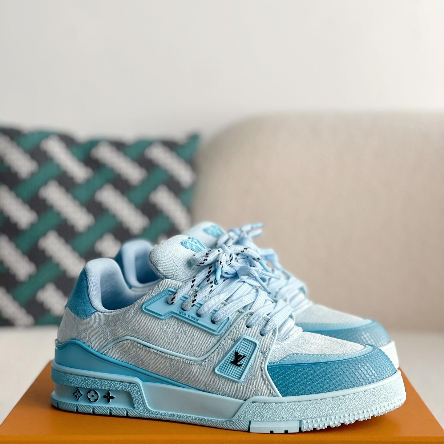 BLUE TRAINER CANVAS SNEAKERS