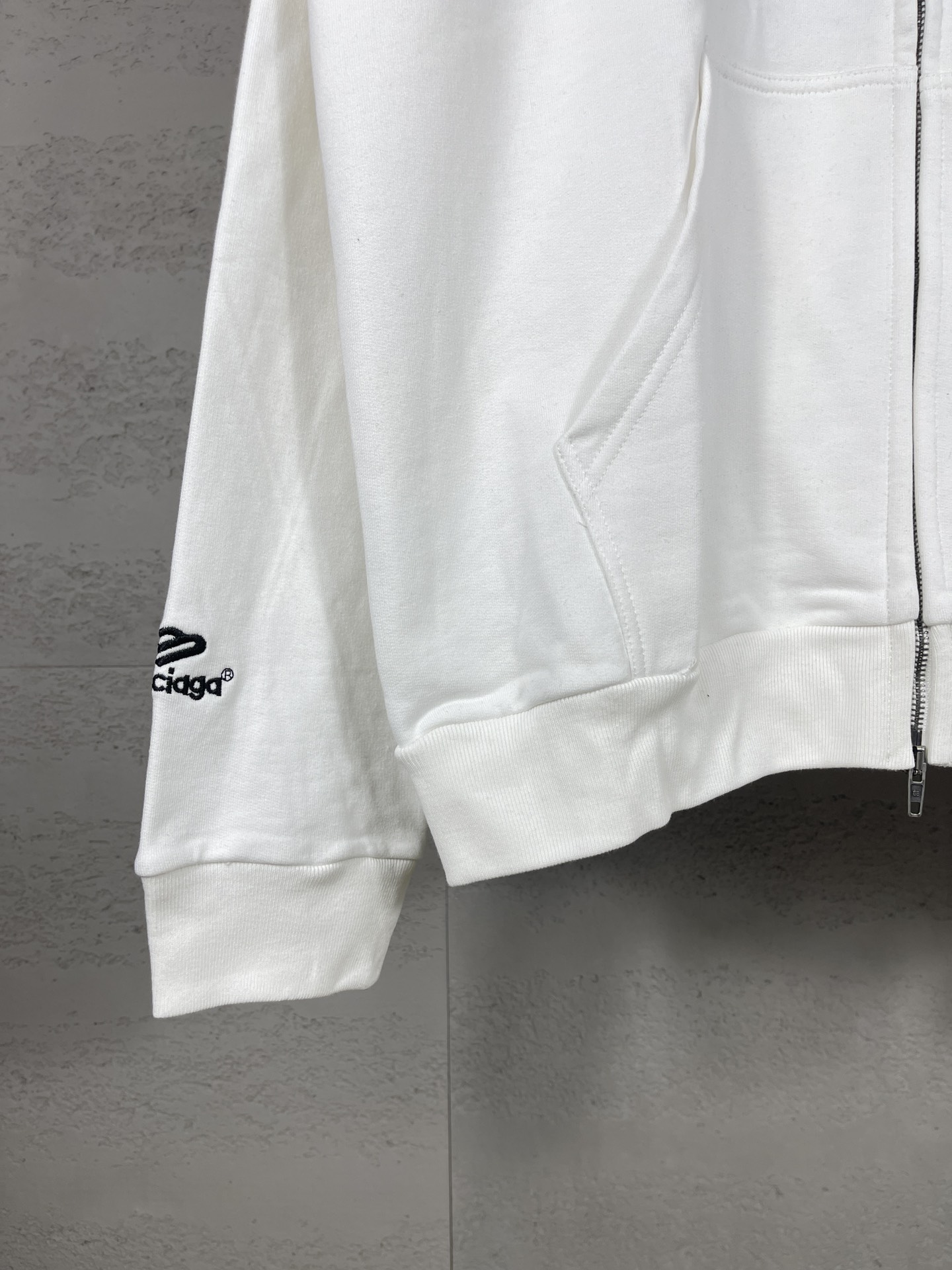 Manchester United embroidered zip-up hoodie