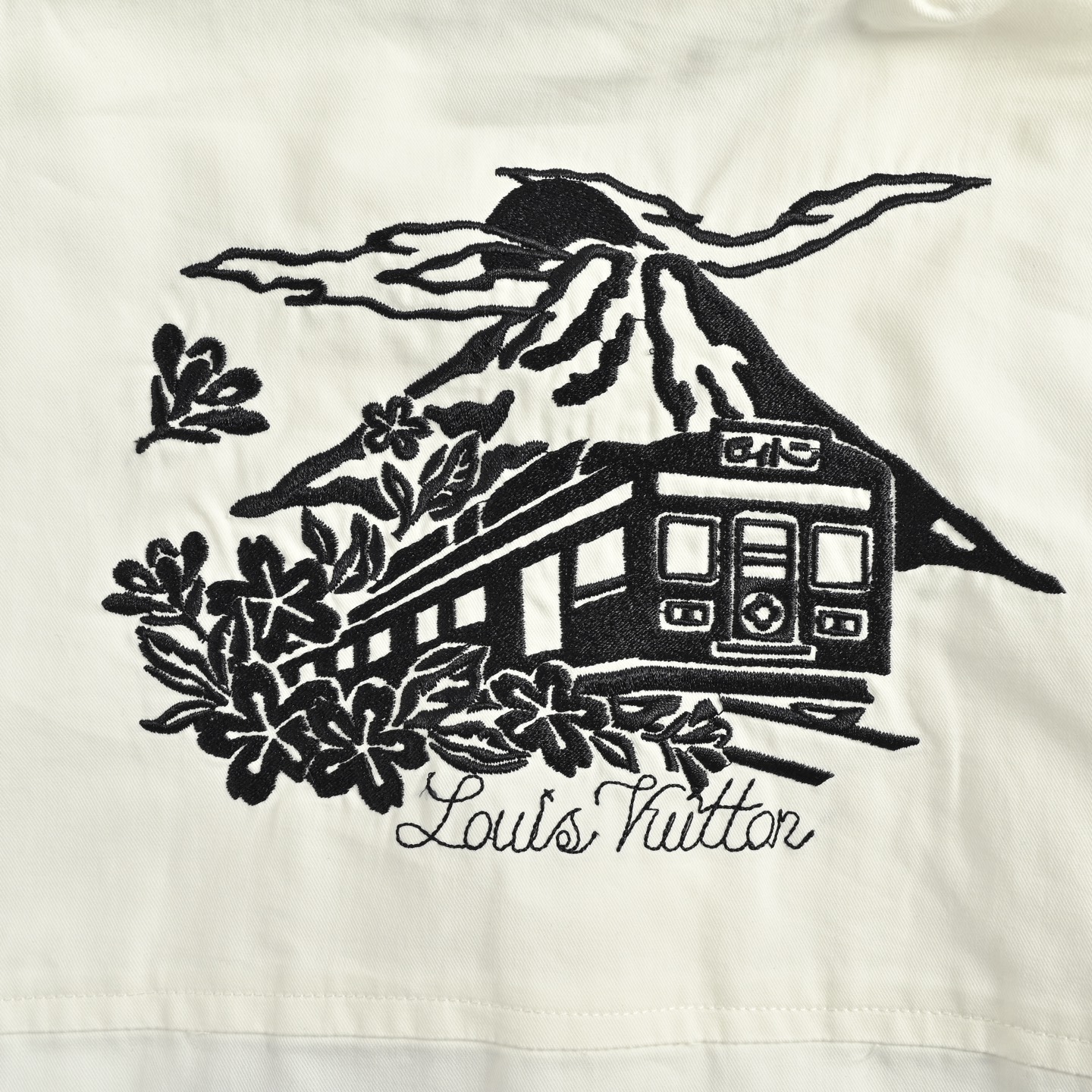 25SS Embroidered Letter Logo Short-Sleeve Shirt