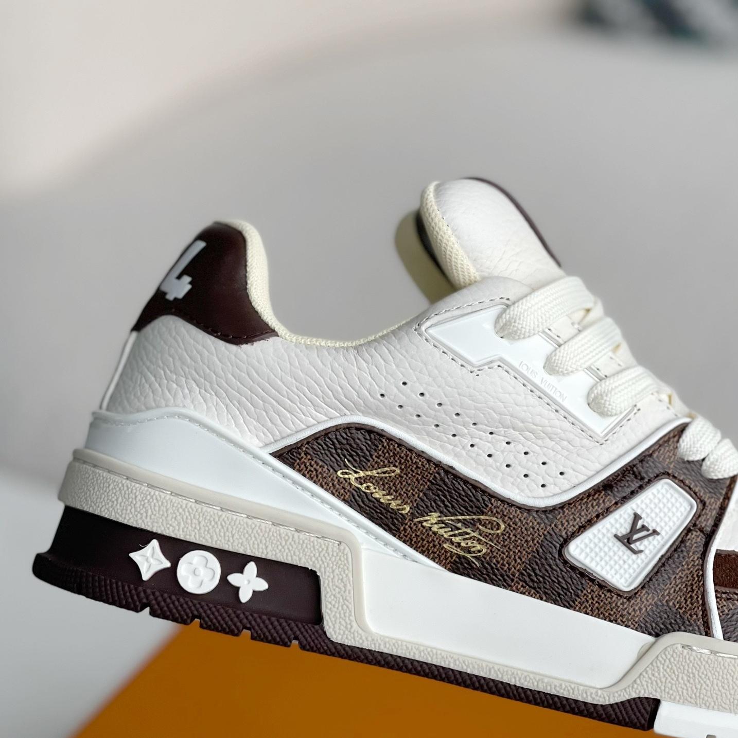 Giay Trainer 'Mocha Brown'