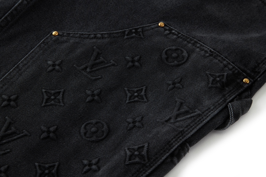 Carpenter Pants With Embossed Letters