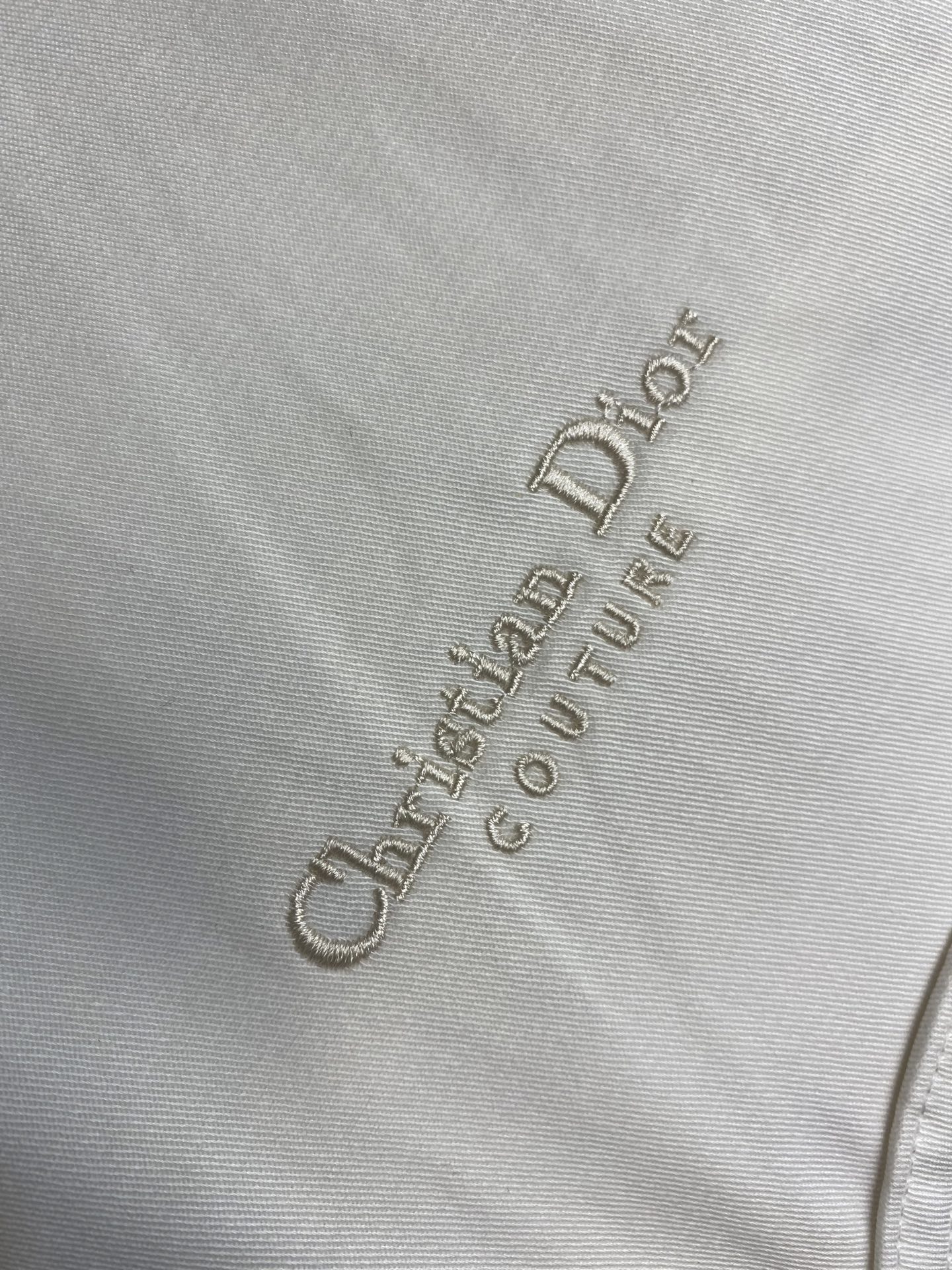 Embroidered single layer jacket