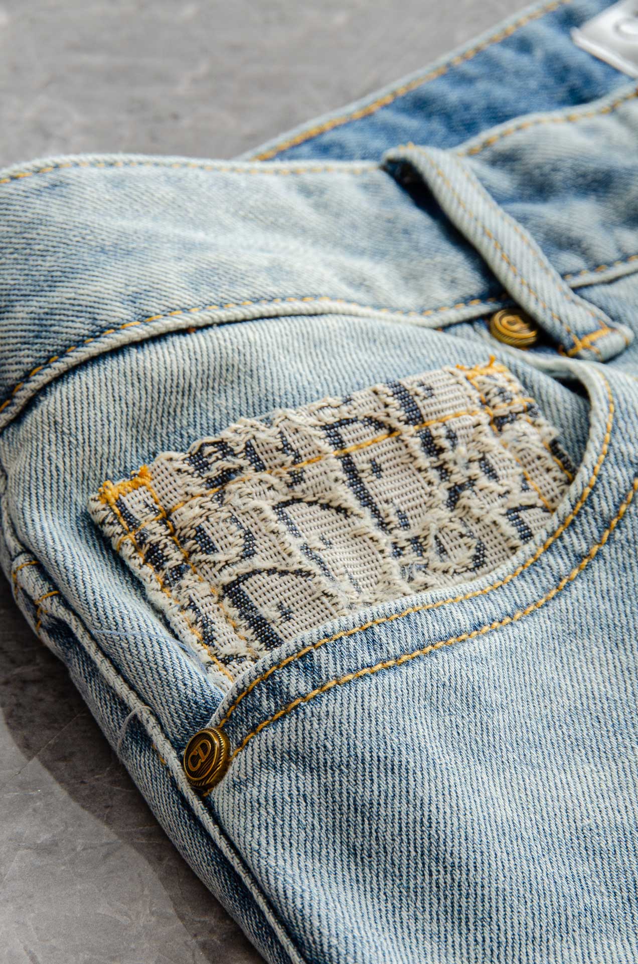 2025SS Men's Fashion Straight-Leg Denim Jeans