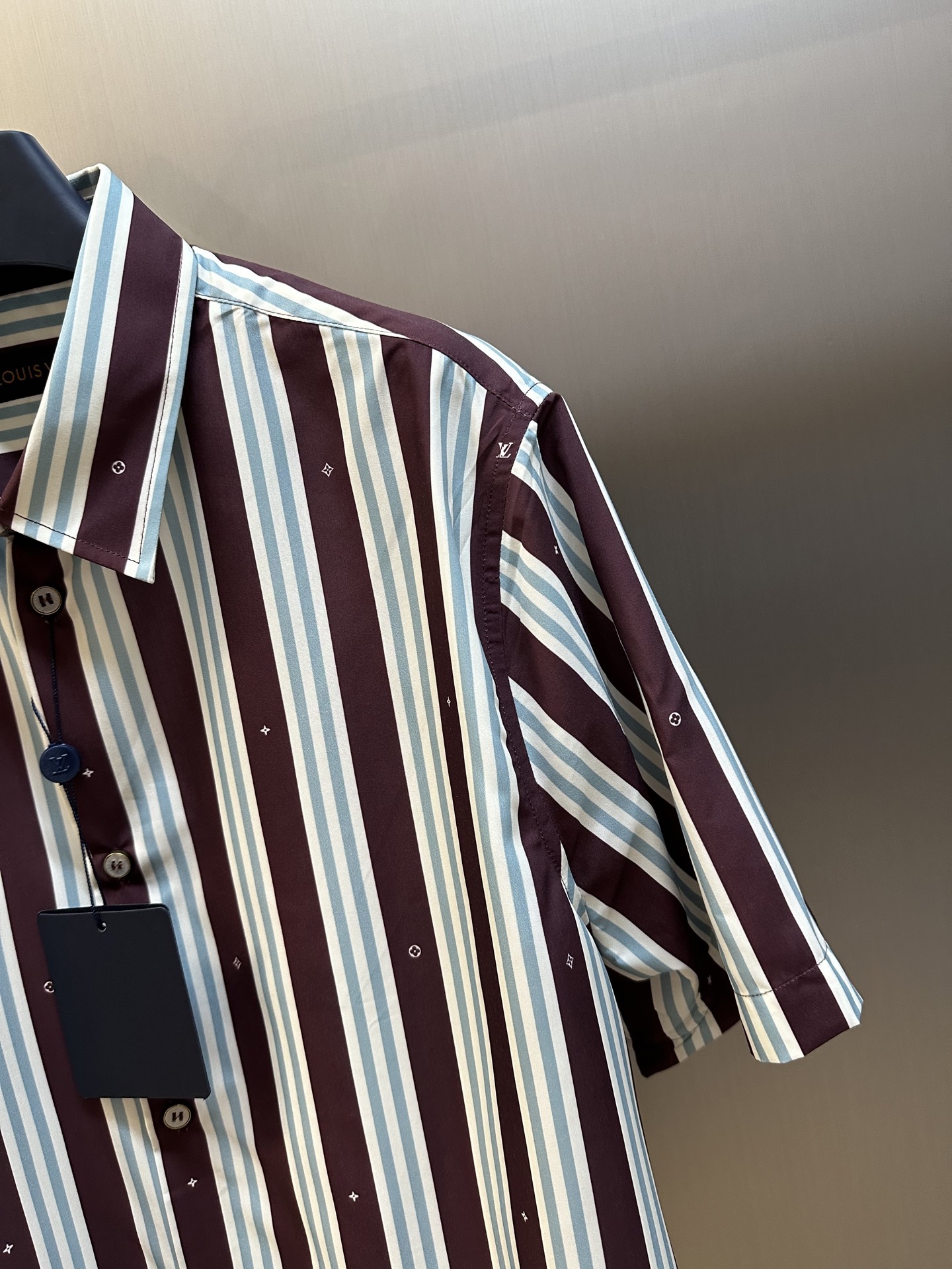 Striped short-sleeve shirt