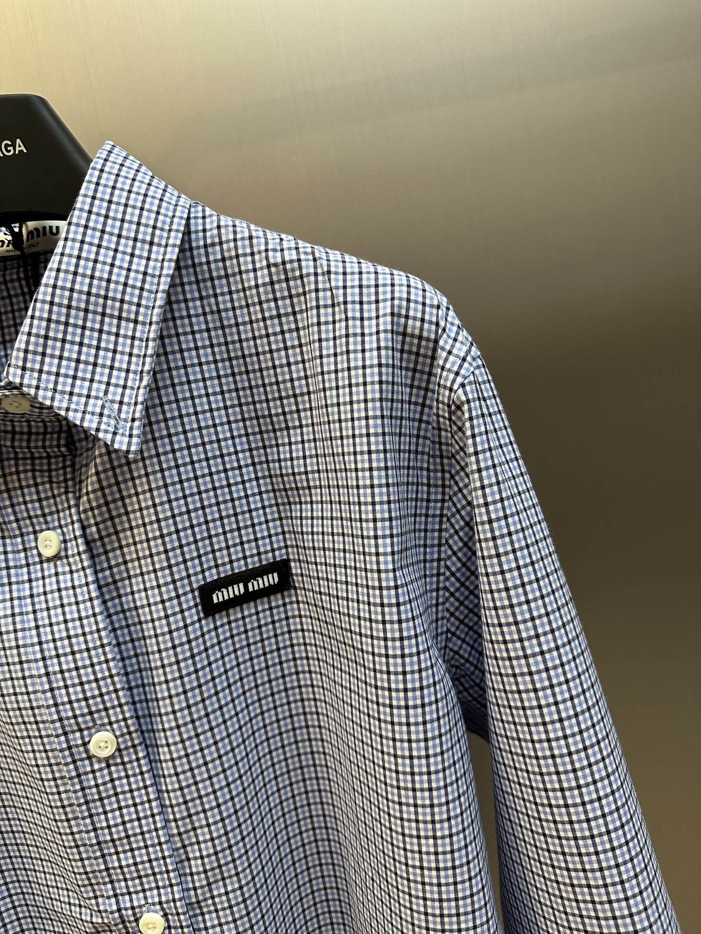 Long-sleeve plaid shirt