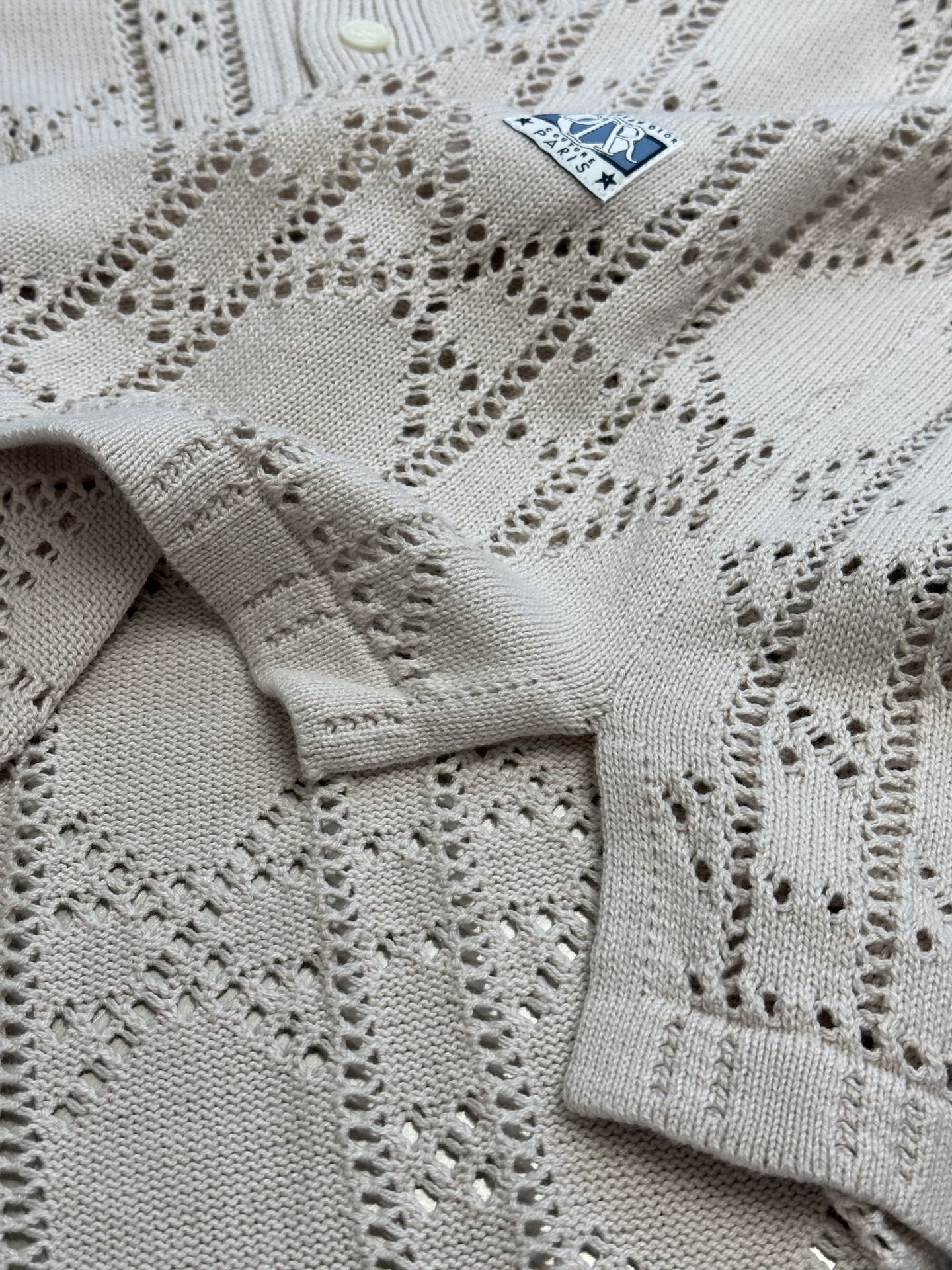 Letter Appliqué Hollow-Out Knit Short-Sleeve Shirt