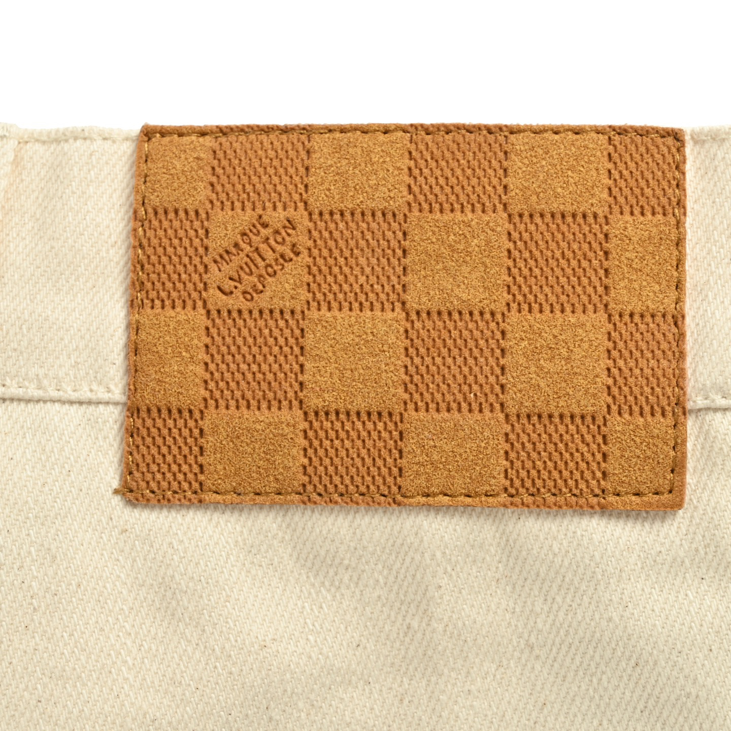 Denim shorts with leather pocket label