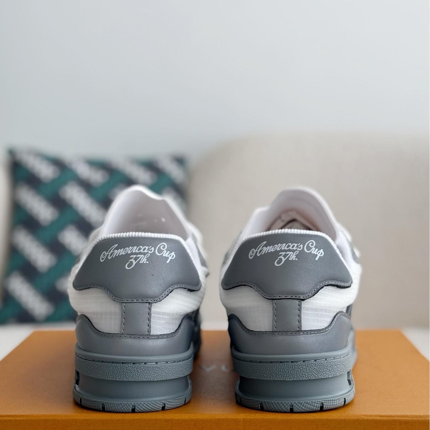 Glow-in-the-dark trainer cup sneakers