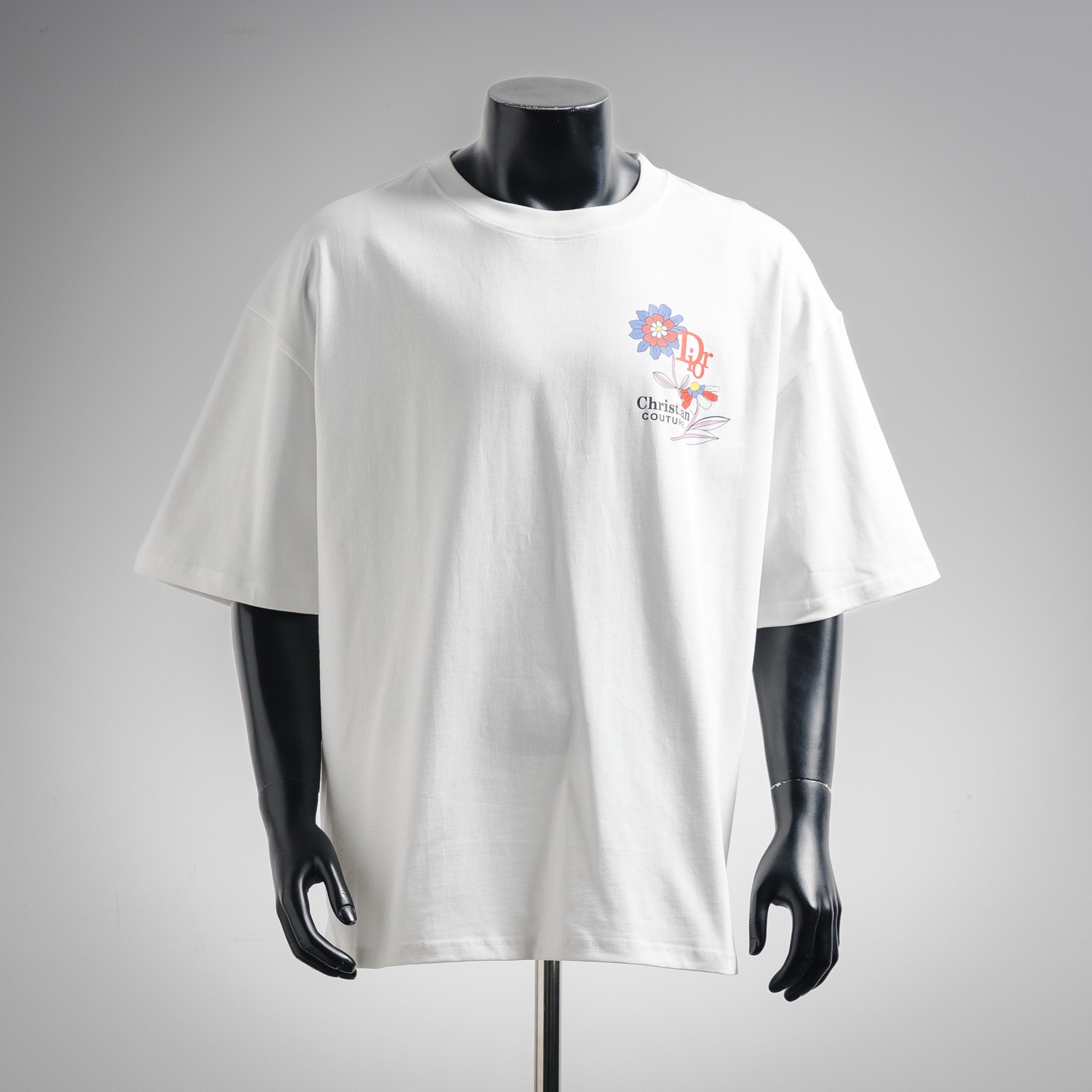 Floral short-sleeved T-shirt