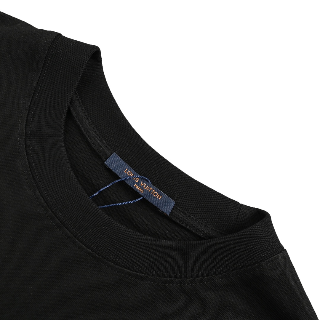 Hand-painted large letters T-shirt