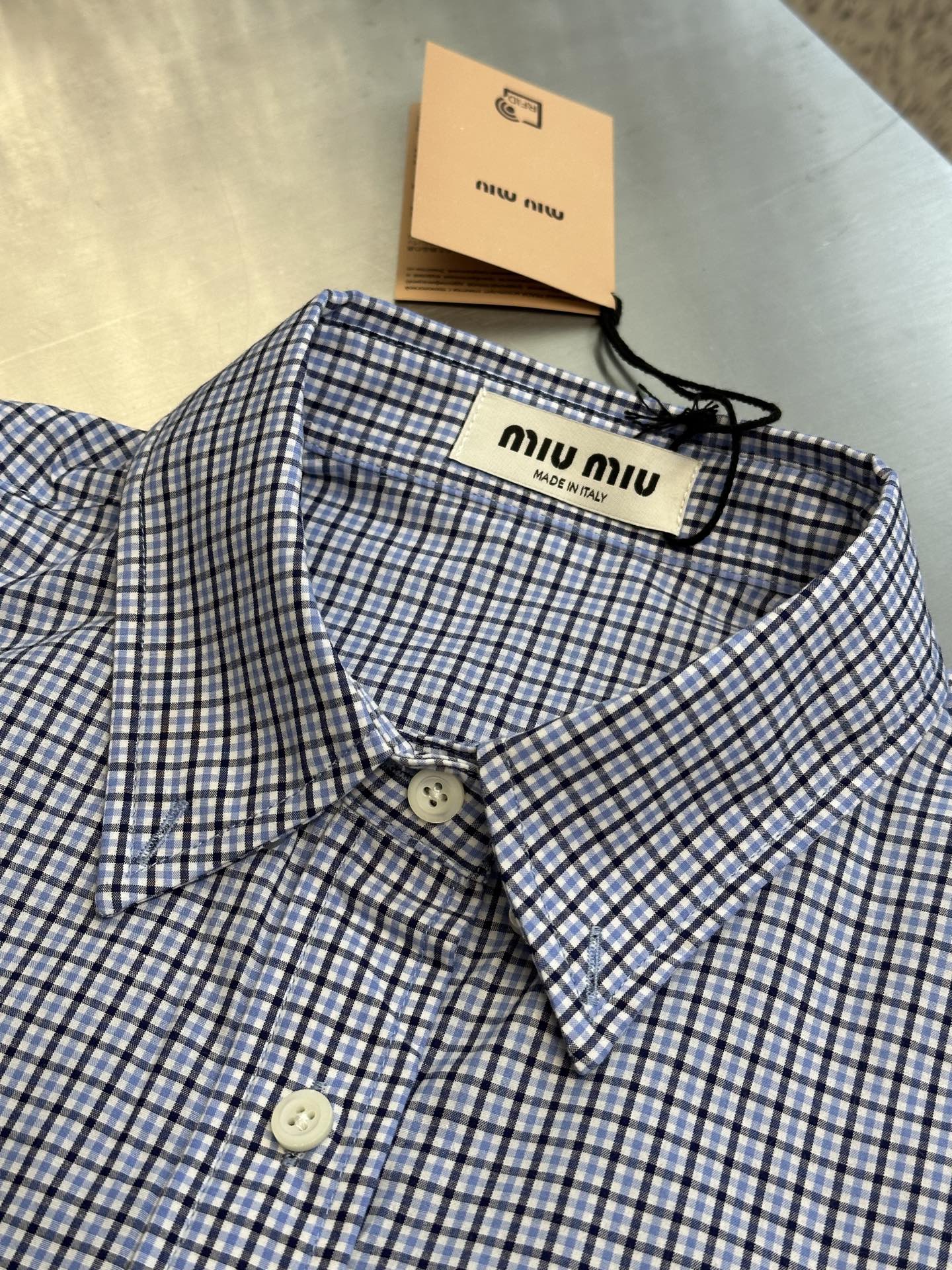 Long-sleeve plaid shirt