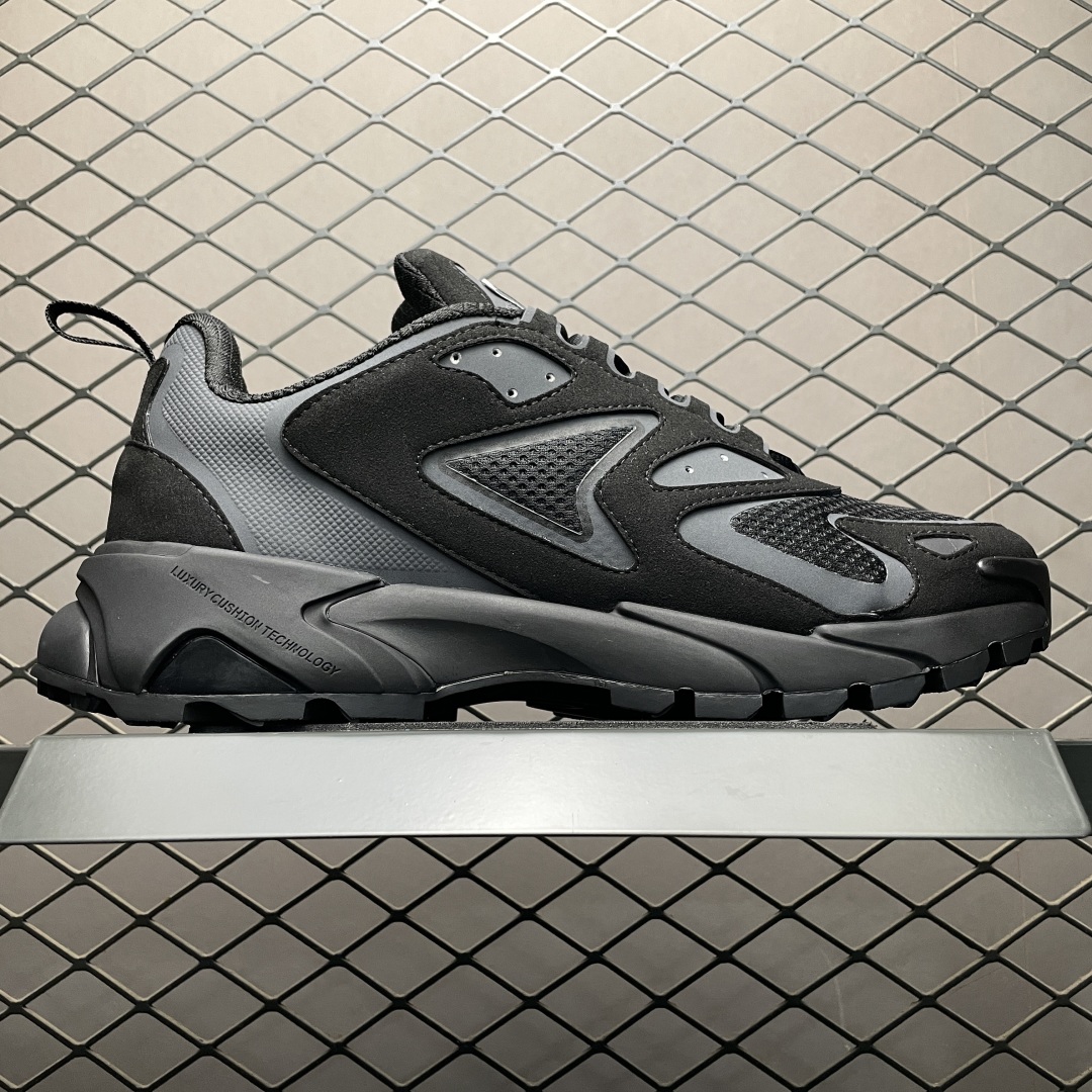 Trendy Retro Sneakers