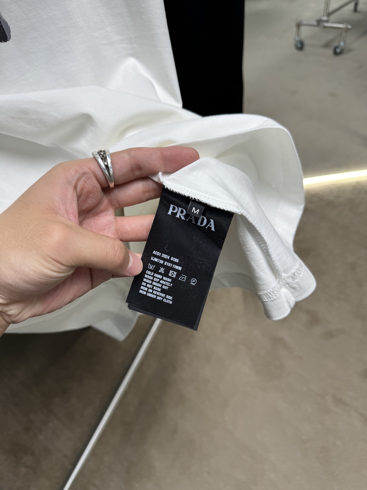 Personalized Graffiti Letter Print T-shirt