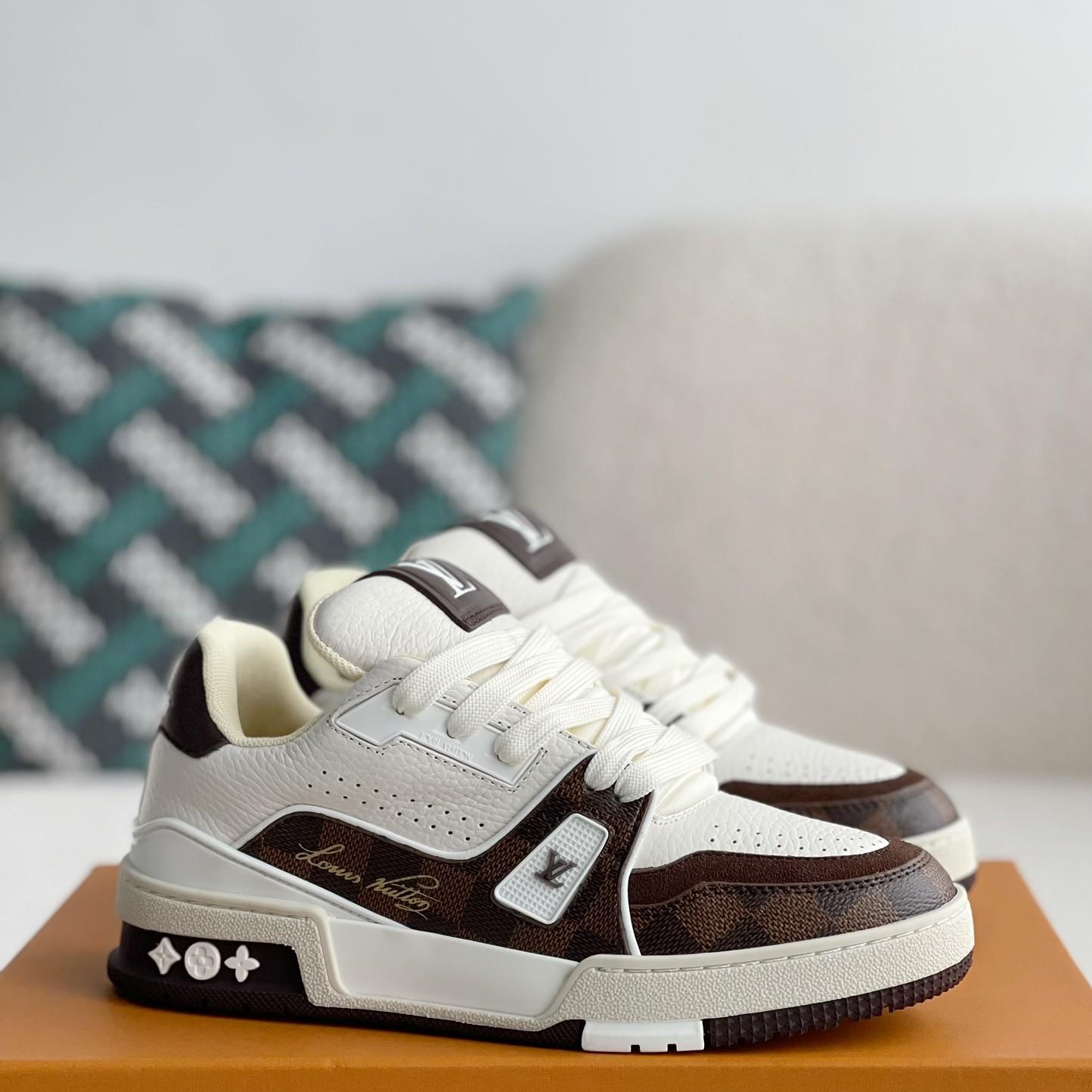 Giay Trainer 'Mocha Brown'