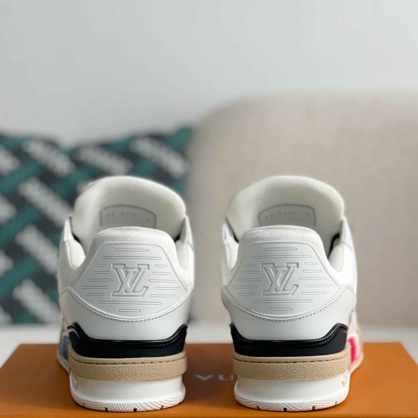 White and Red Trainer Sneaker