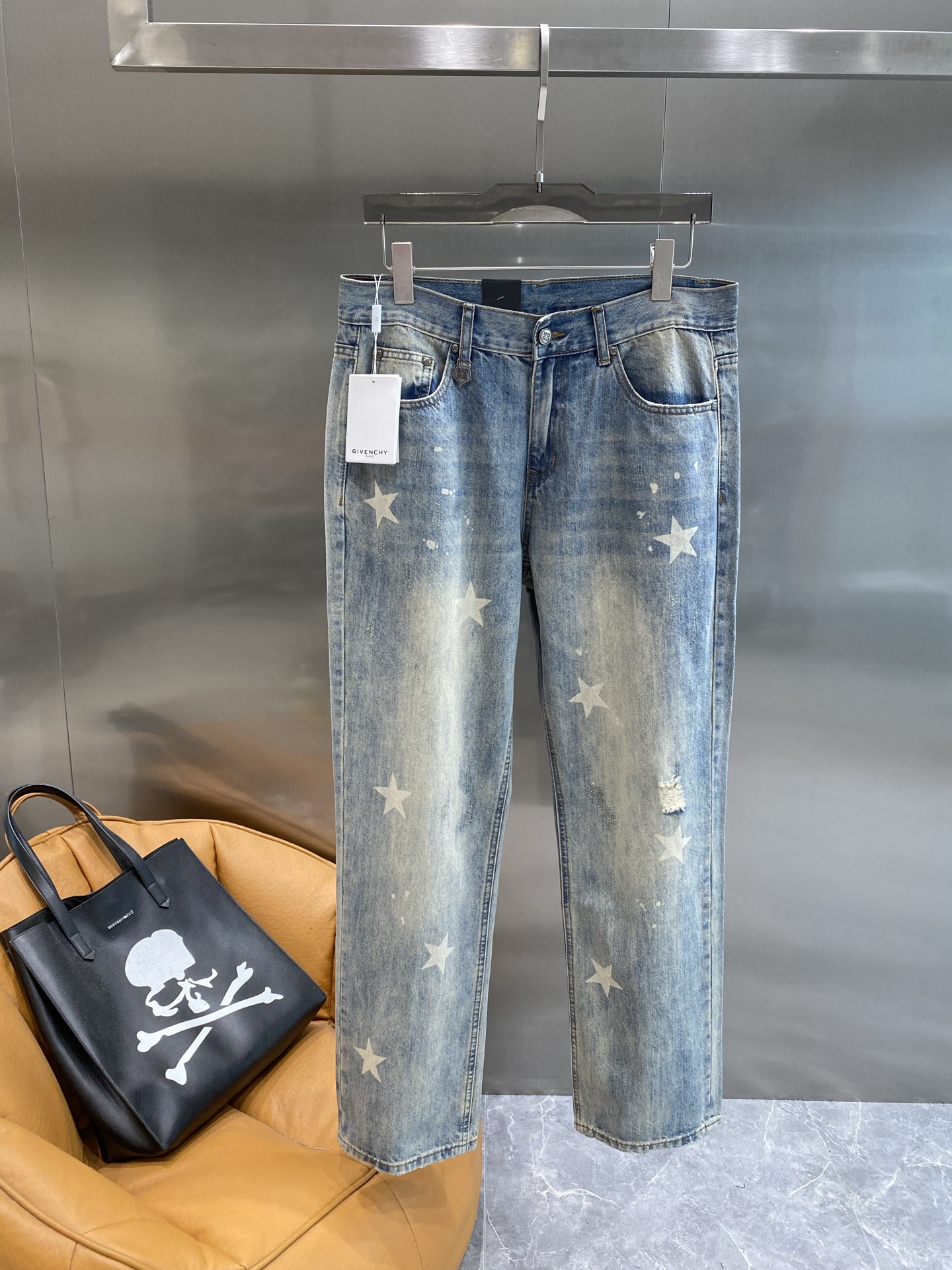 Star-Embellished Jeans