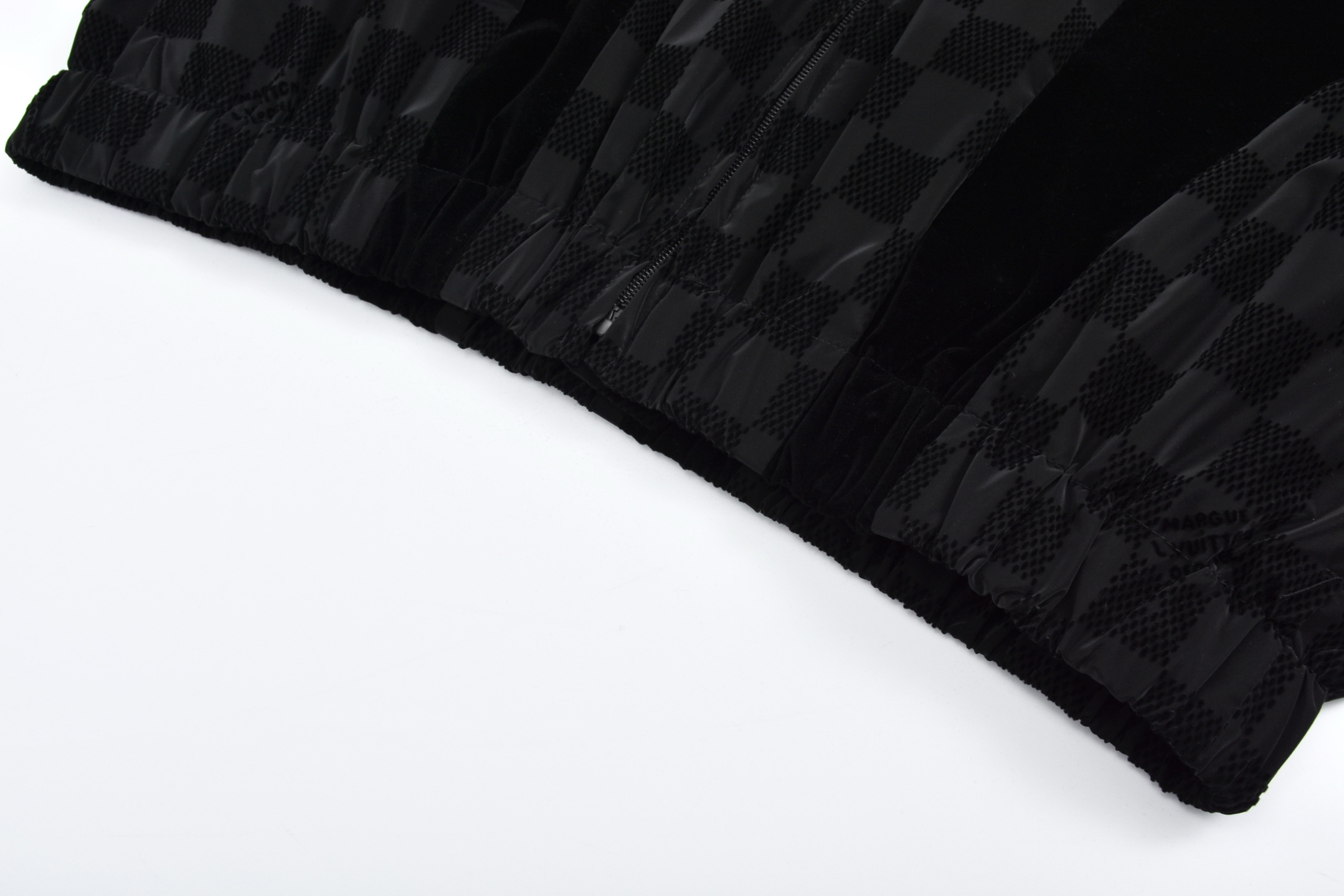 Checkerboard lettering flocked jacket