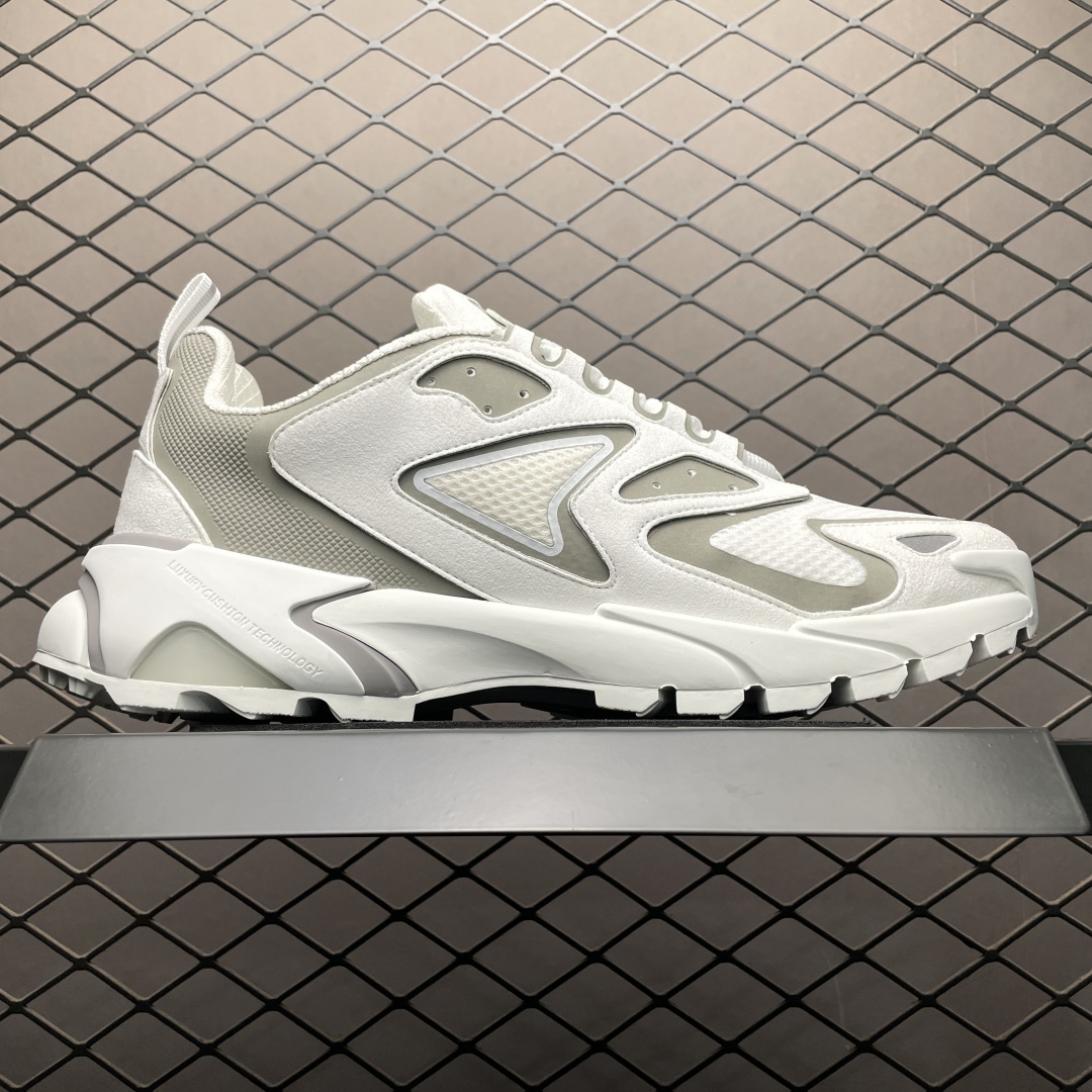 Trendy Retro Sneakers