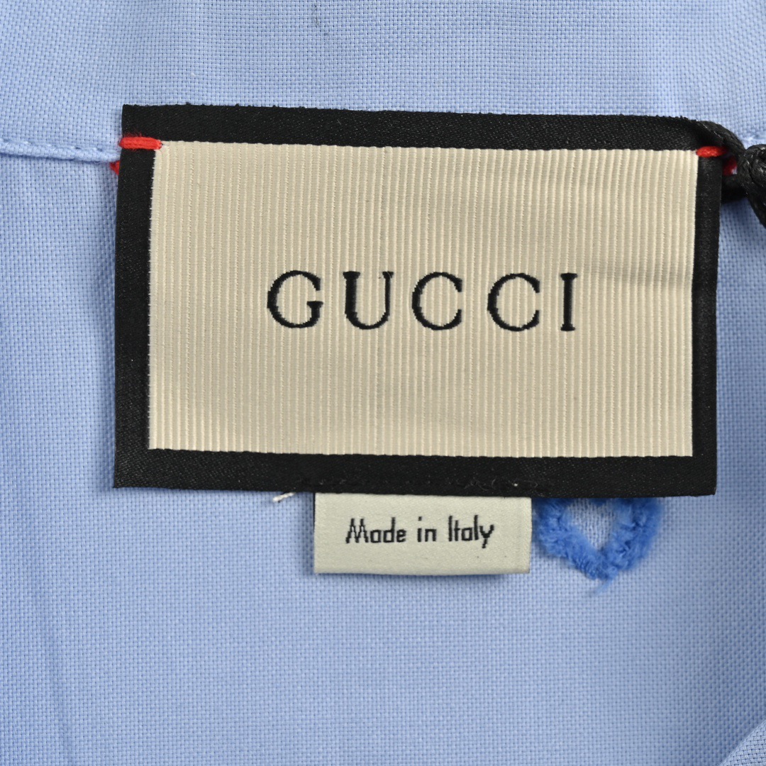 Short-sleeved shirt with jacquard small logo