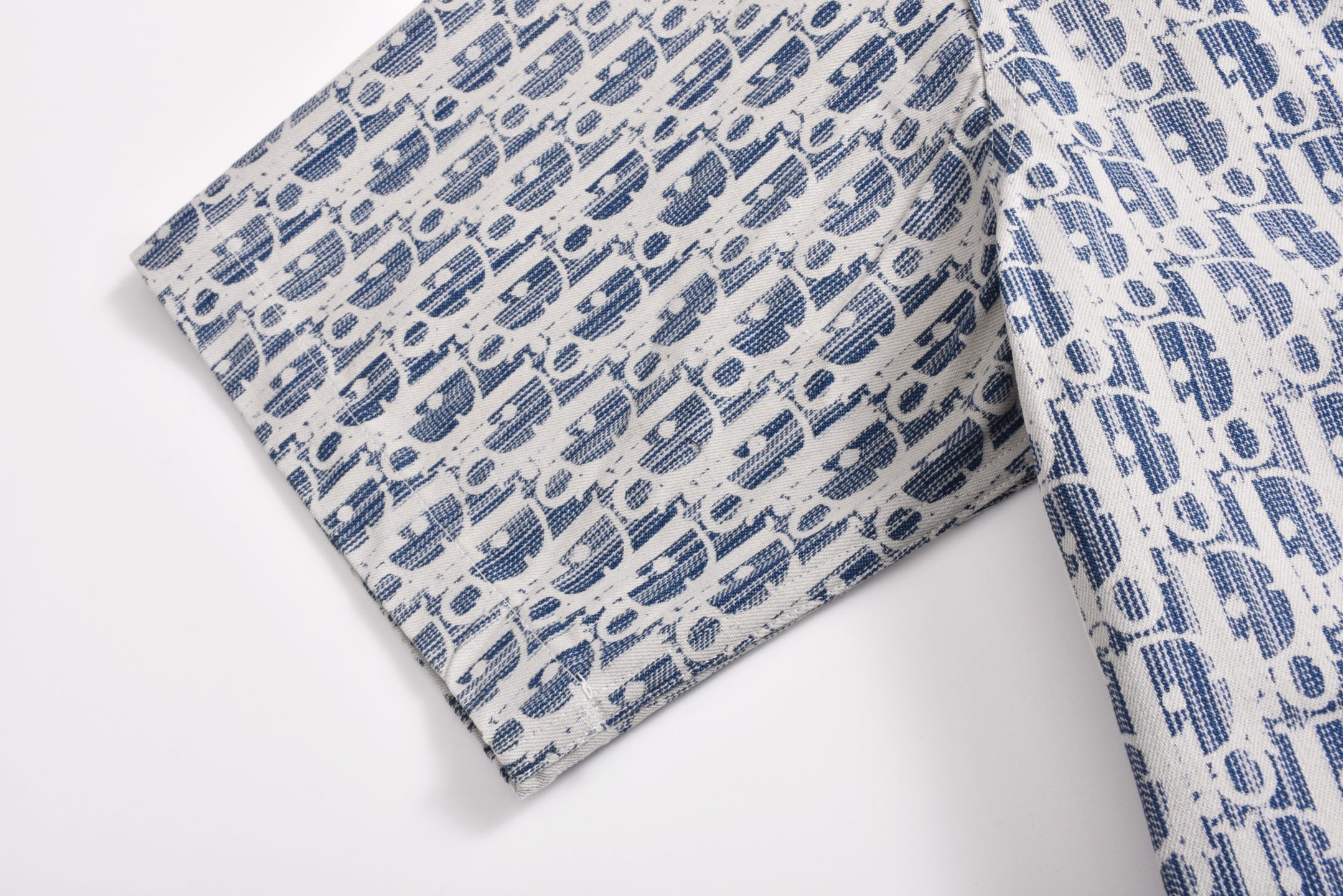 All-over Jacquard Short-Sleeve Denim Shirt