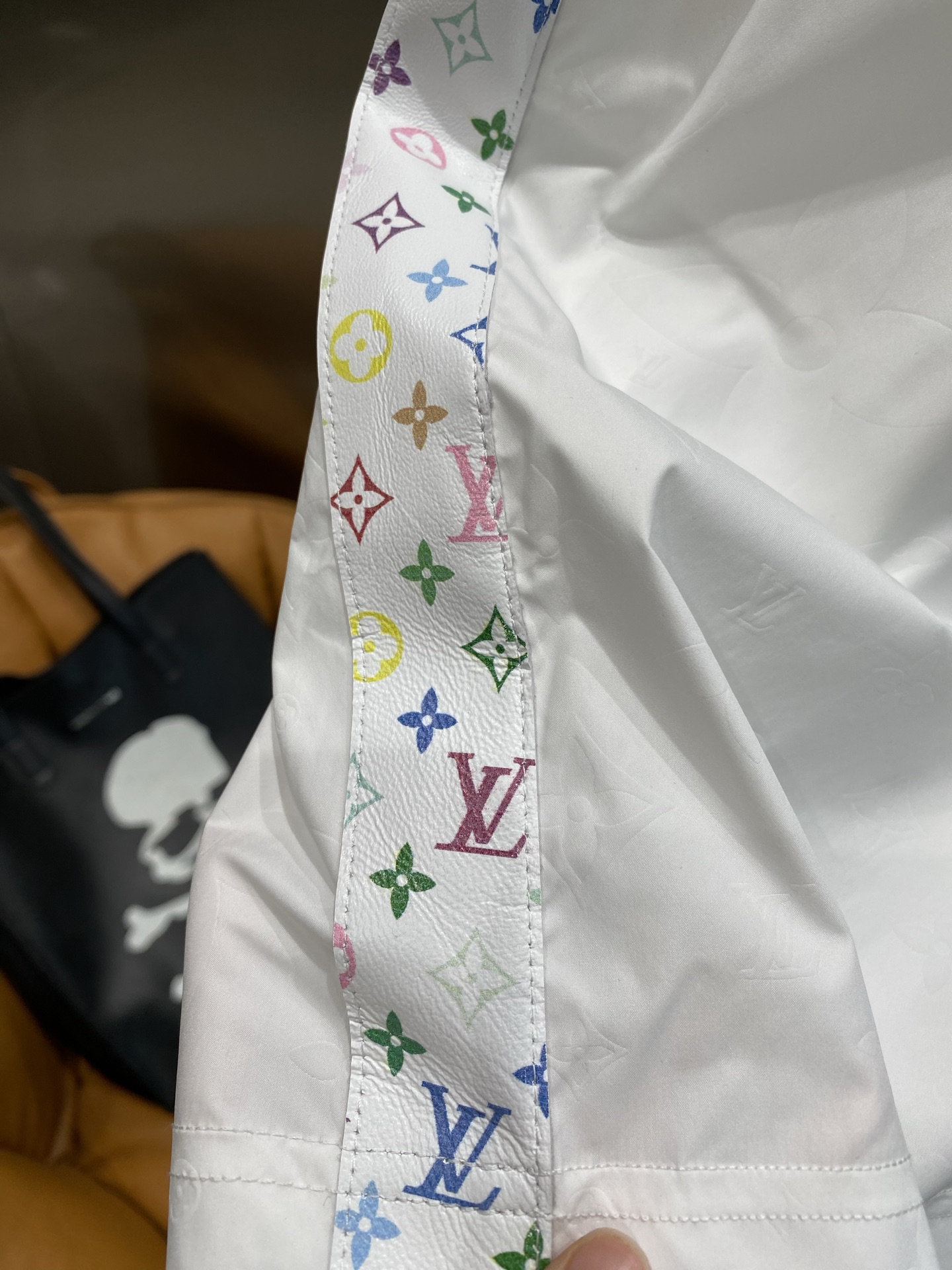 Side White Printed Shorts