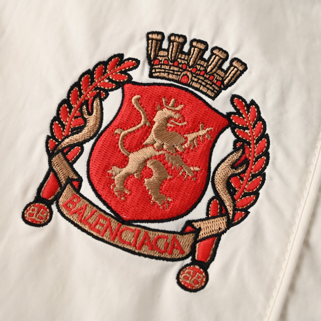 Balenciaga 76 Manchester United embroidered patch