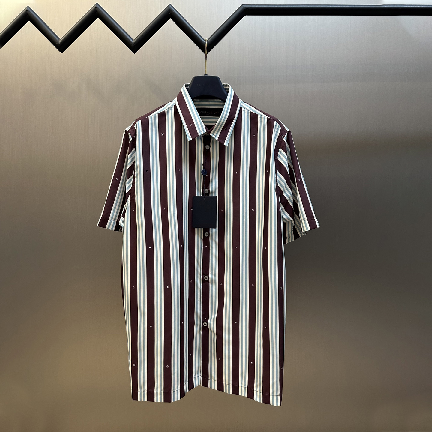 Striped short-sleeve shirt