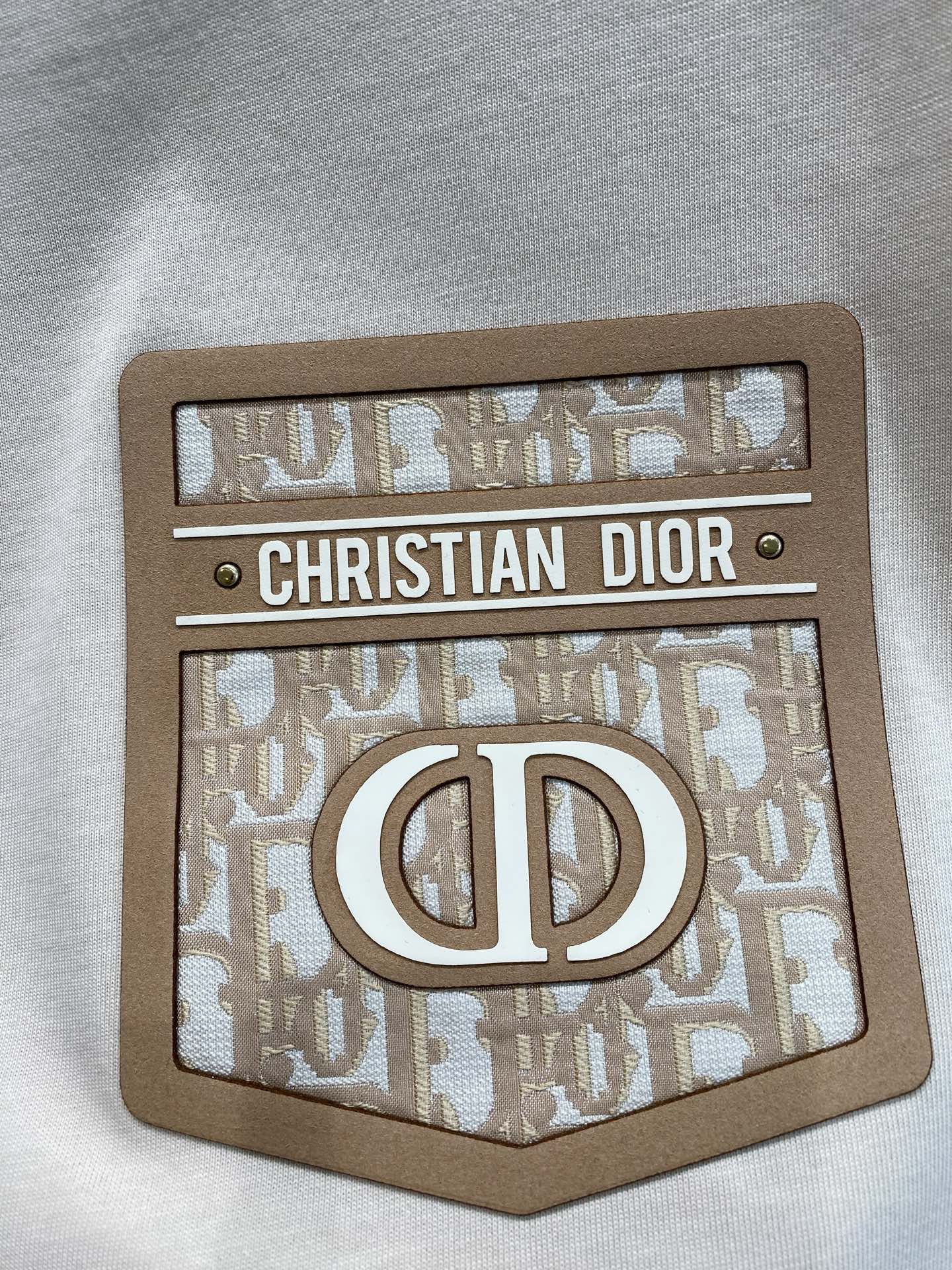 Black and white interwoven modern-style T-shirt