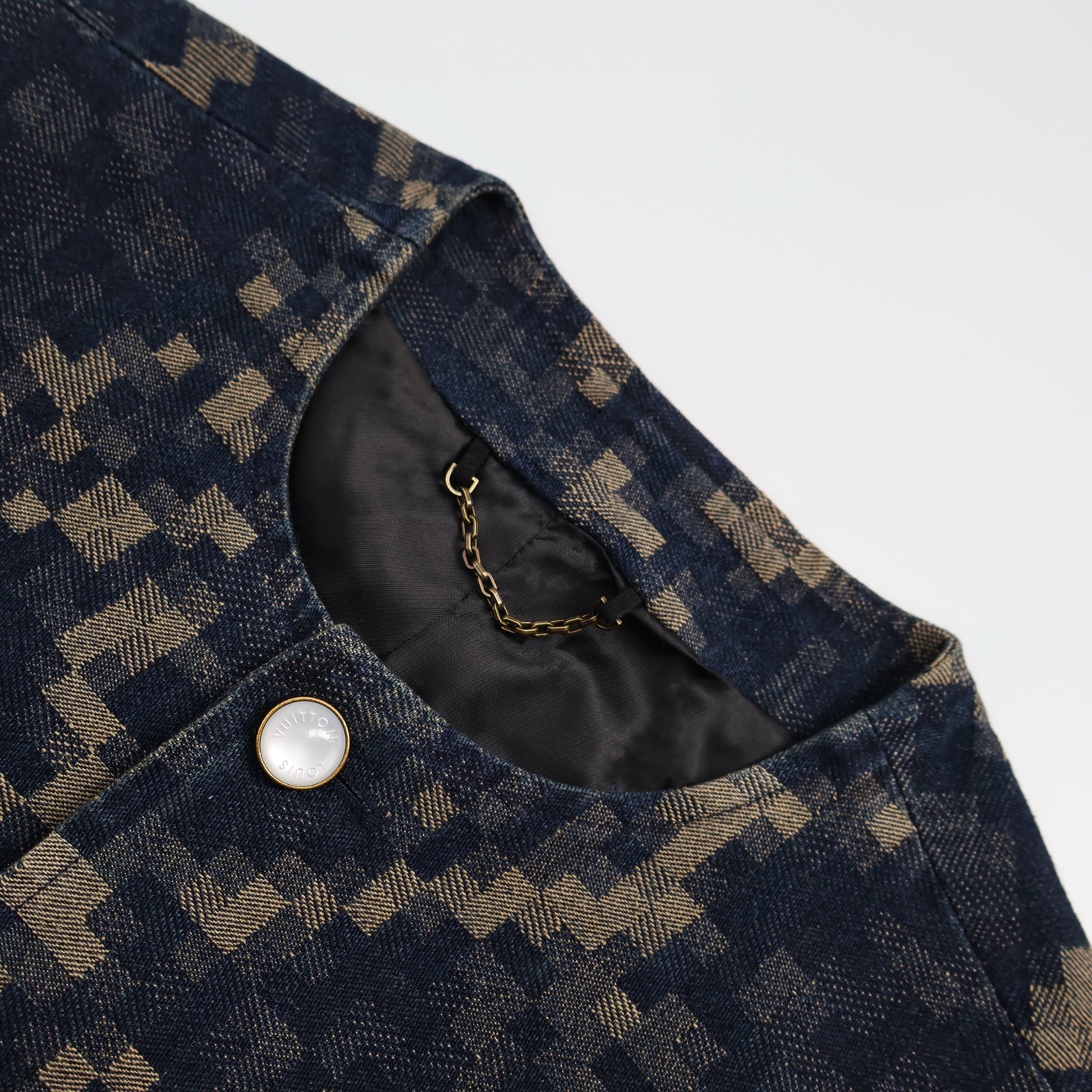 Snake print denim collarless jacket