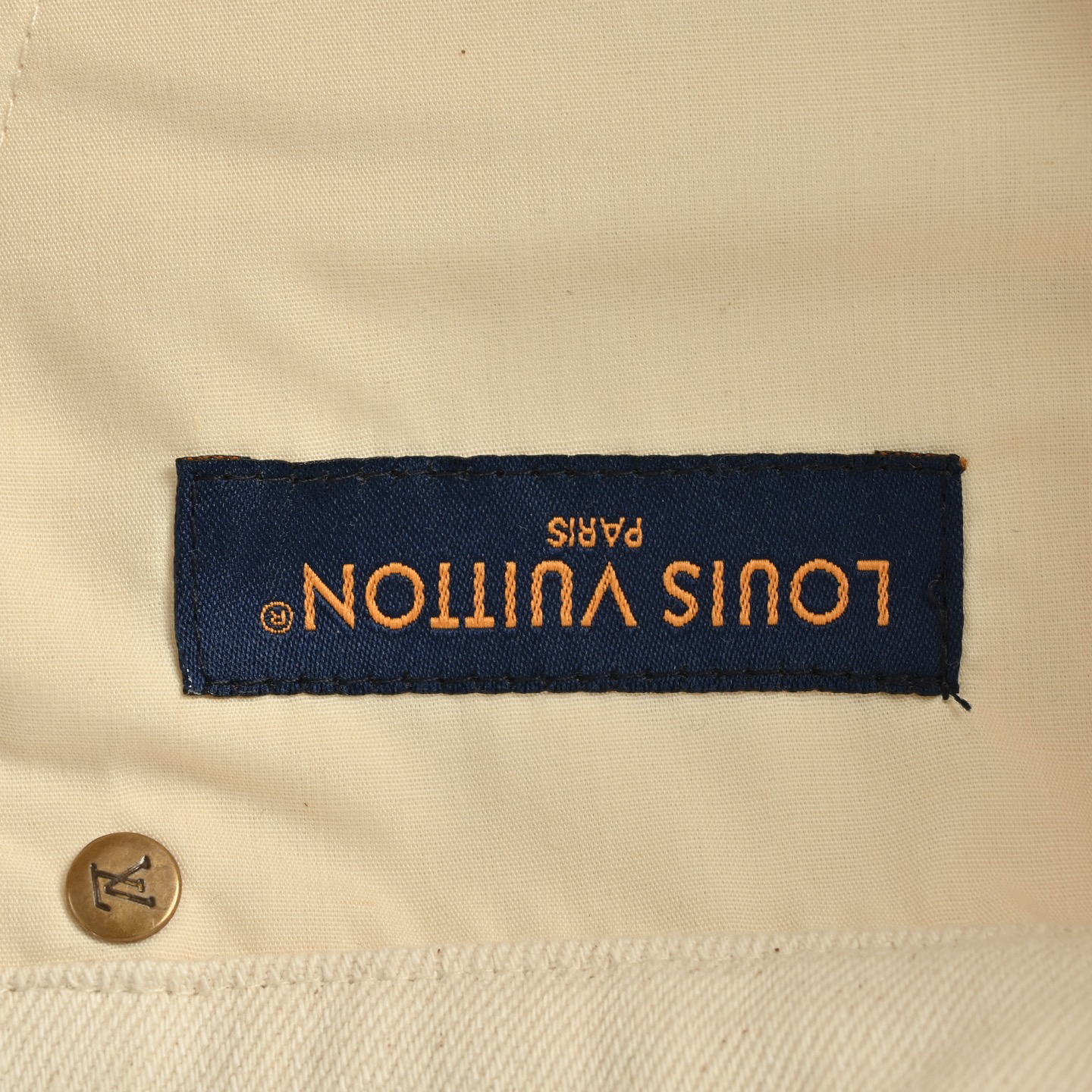 Denim shorts with leather pocket label