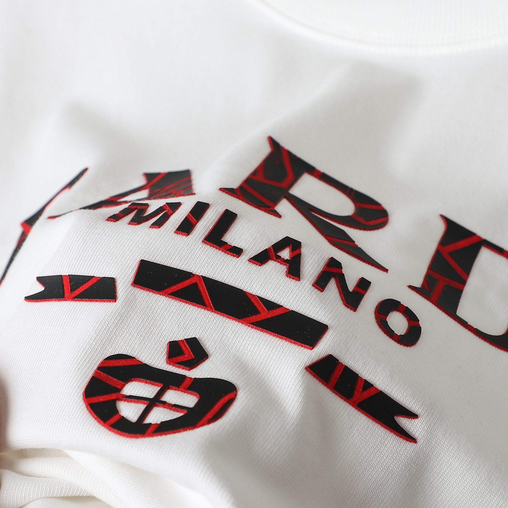 Cracked Silicone Lettering T-shirt