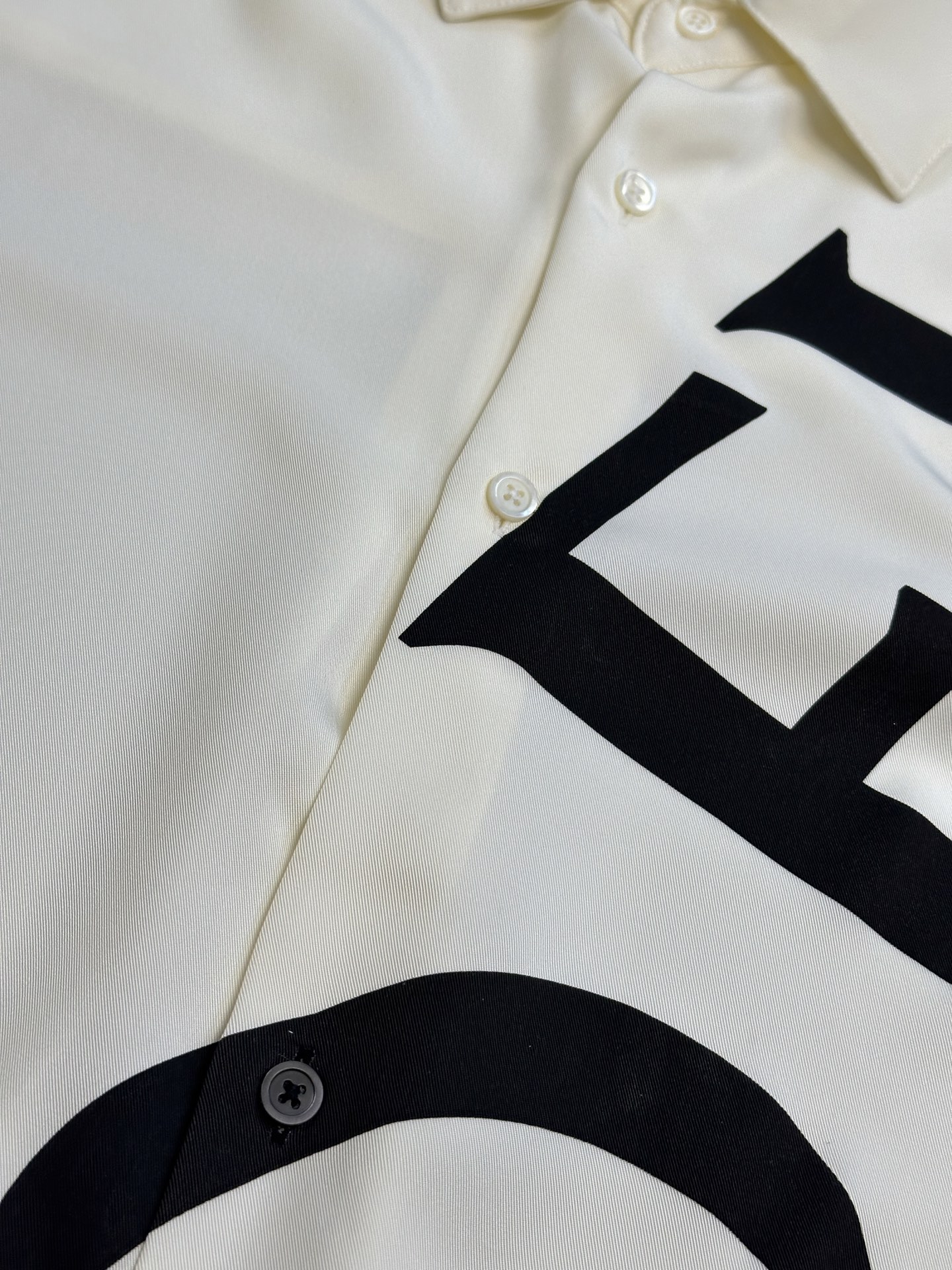 Printed Loose-Fit Long Sleeve Shirt