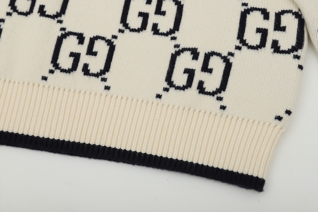 Classic casual crew neck sweater