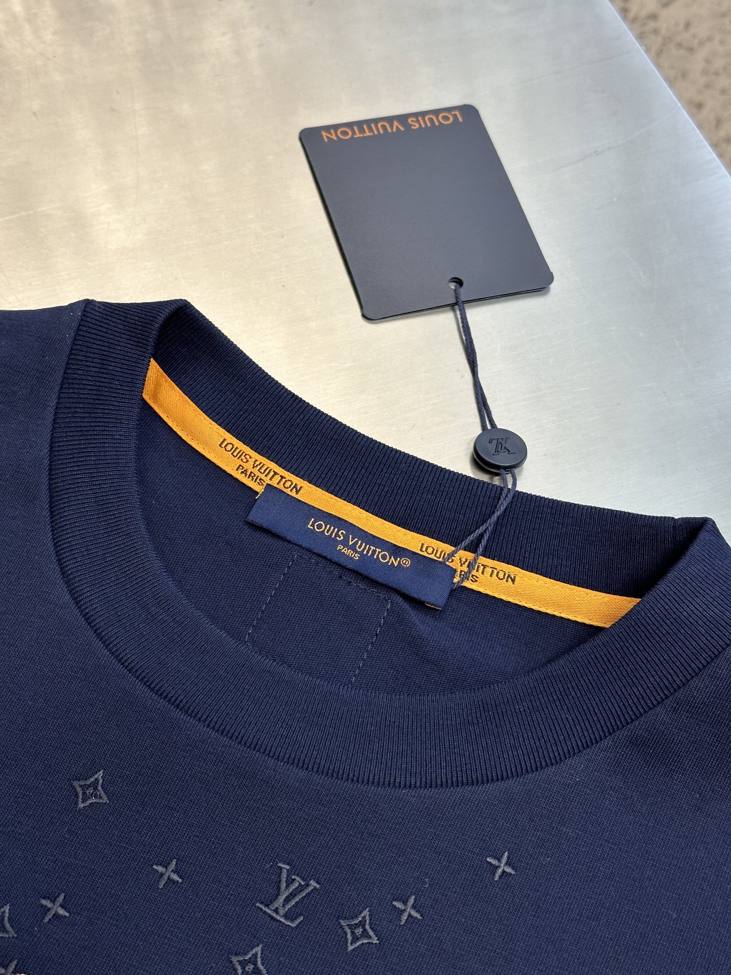 Handmade Appliqué Bag Craft + Scenic Print T-Shirt