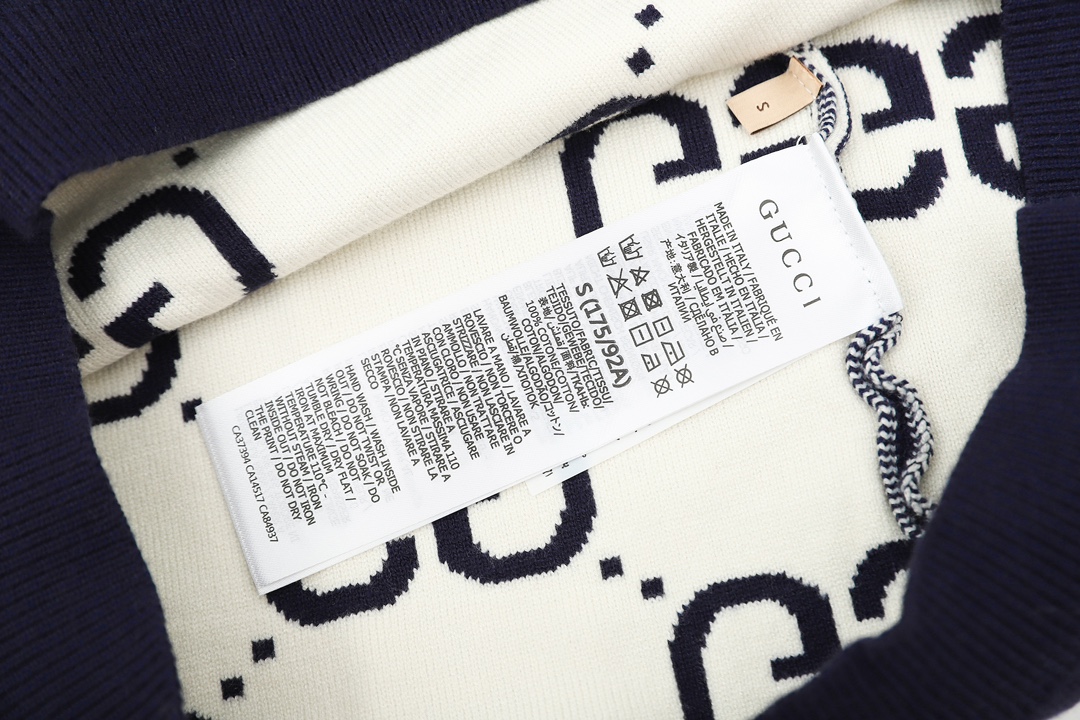 Classic casual crew neck sweater