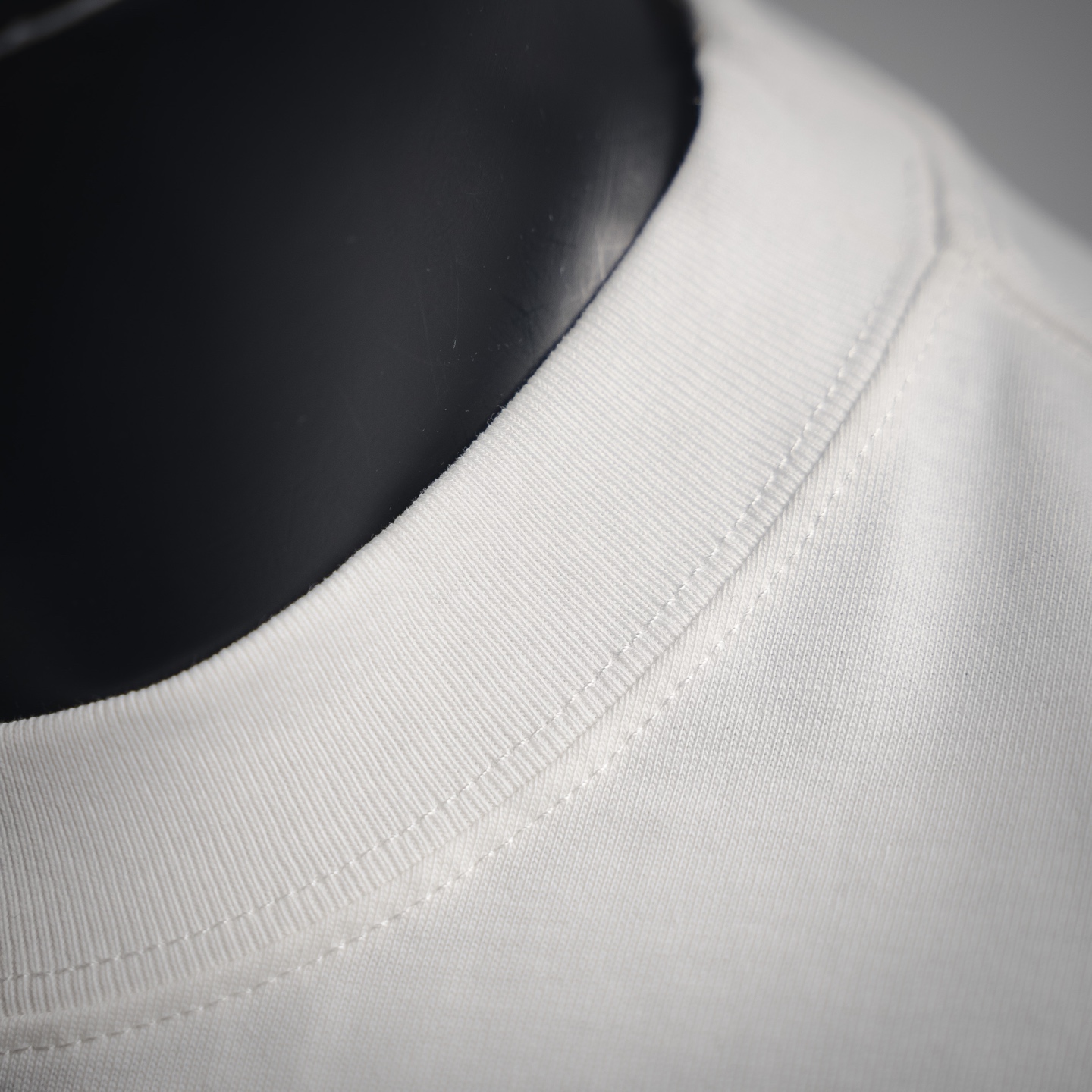 25SS Graffiti 4G Print Short-Sleeve T-Shirt