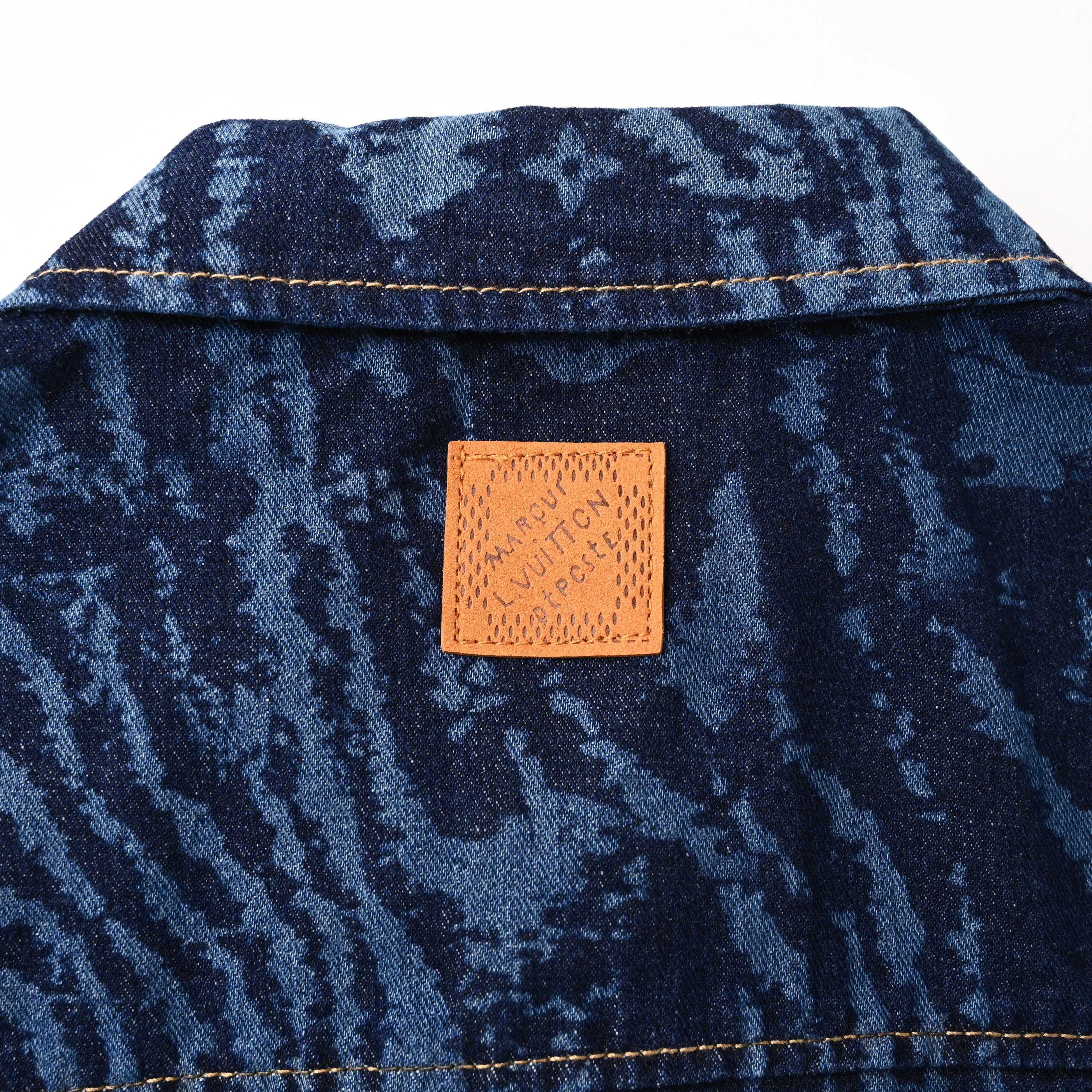 Dark denim short-sleeved shirt